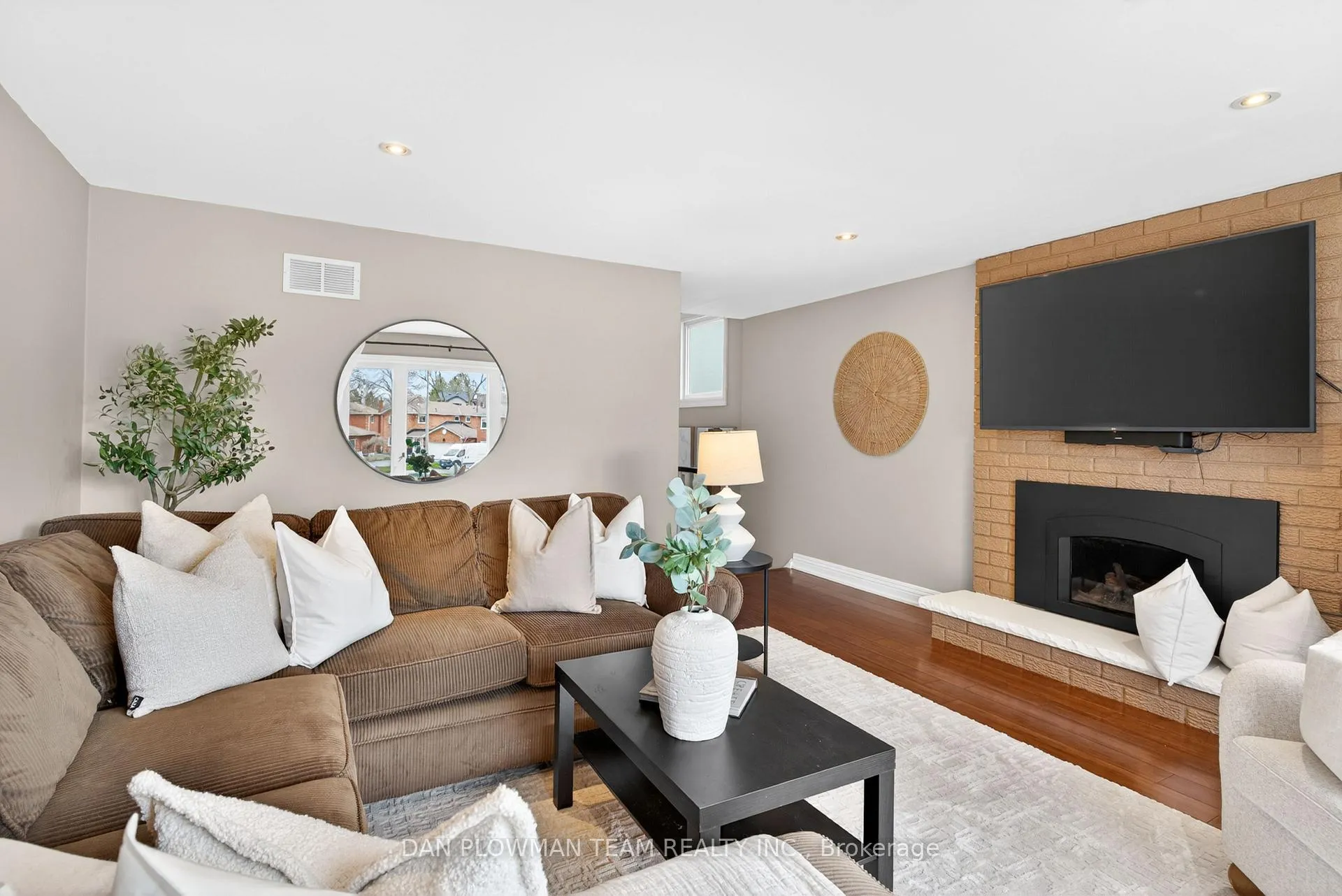Photo 18 of 649 Dunn Crescent, Pickering, Rosebank — HOMEH