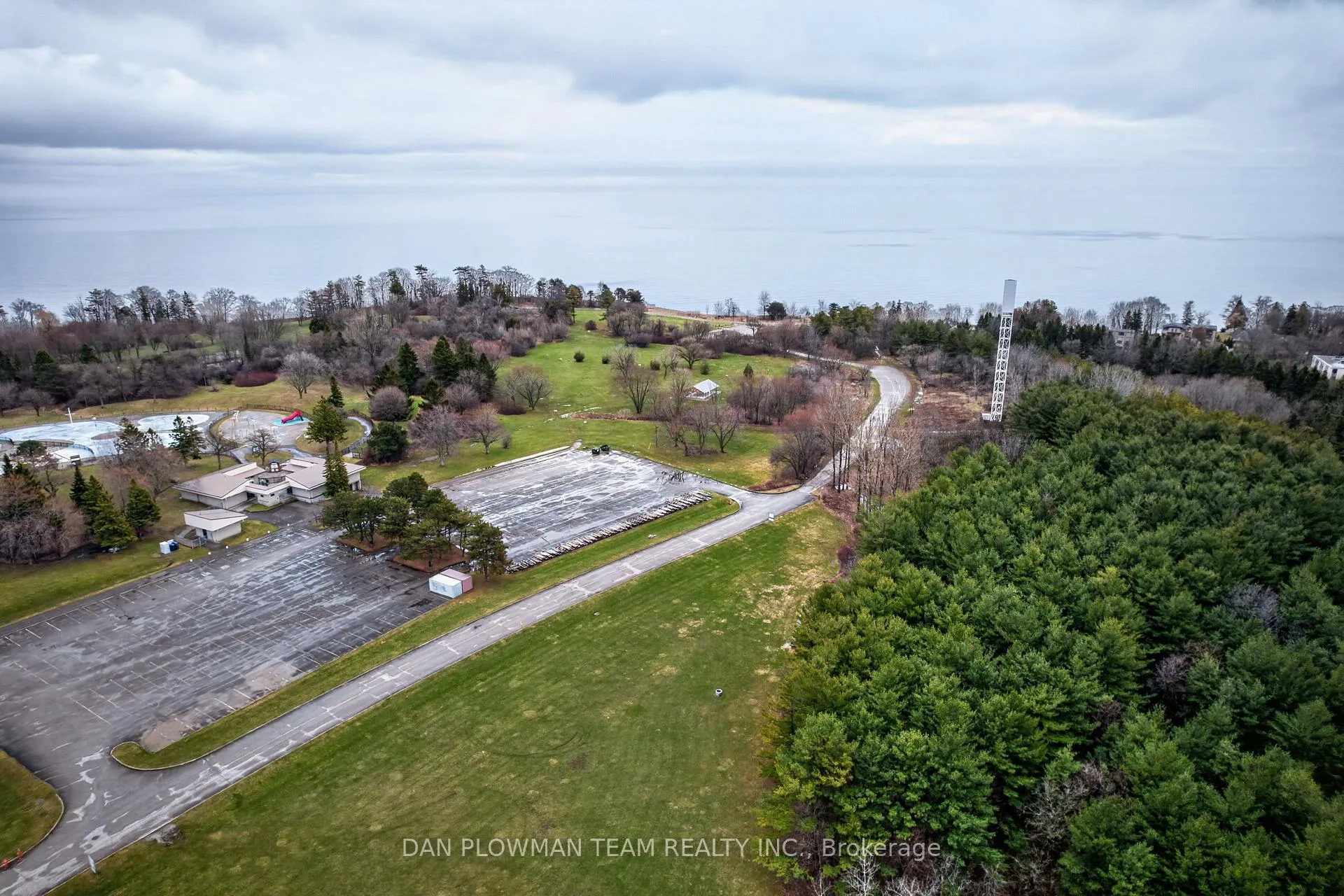 Photo 40 of 649 Dunn Crescent, Pickering, Rosebank — HOMEH