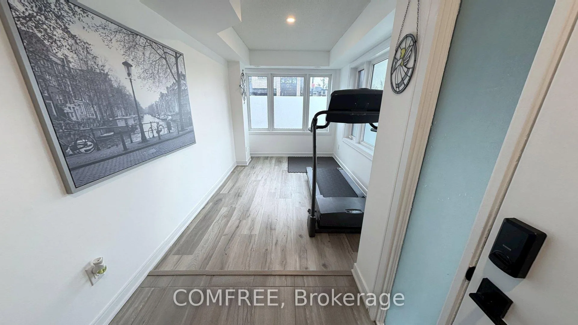 Photo 22 of 1 Red Maple Lane, Barrie, Innis-Shore — HOMEH