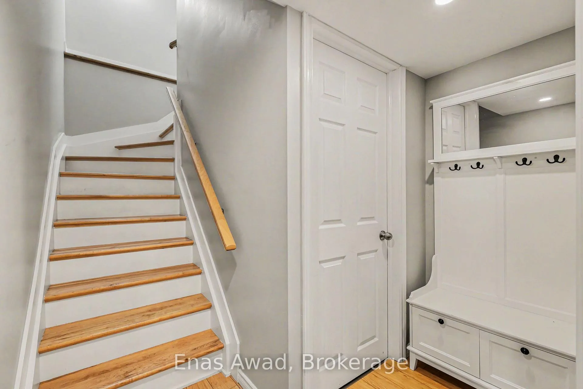 Photo 2 of 170 Anna Avenue, Ottawa, Carlington — HOMEH