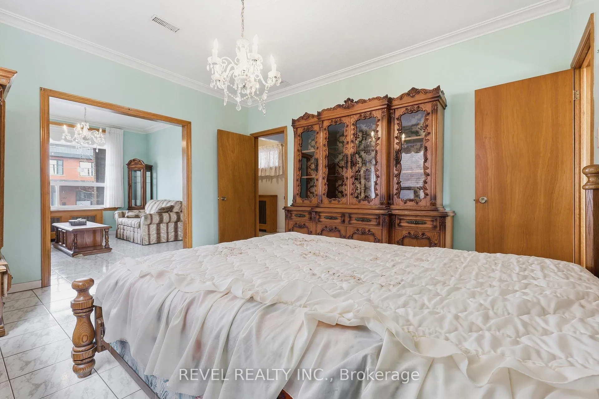 Photo 11 of 245 Lauder Avenue, Toronto, Oakwood Village — HOMEH