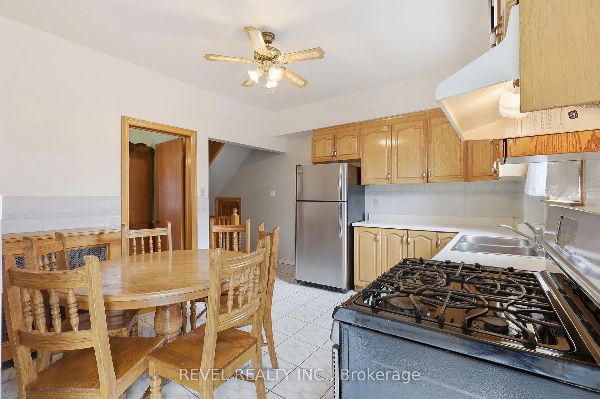 Photo 14 of 245 Lauder Avenue, Toronto, Oakwood Village — HOMEH