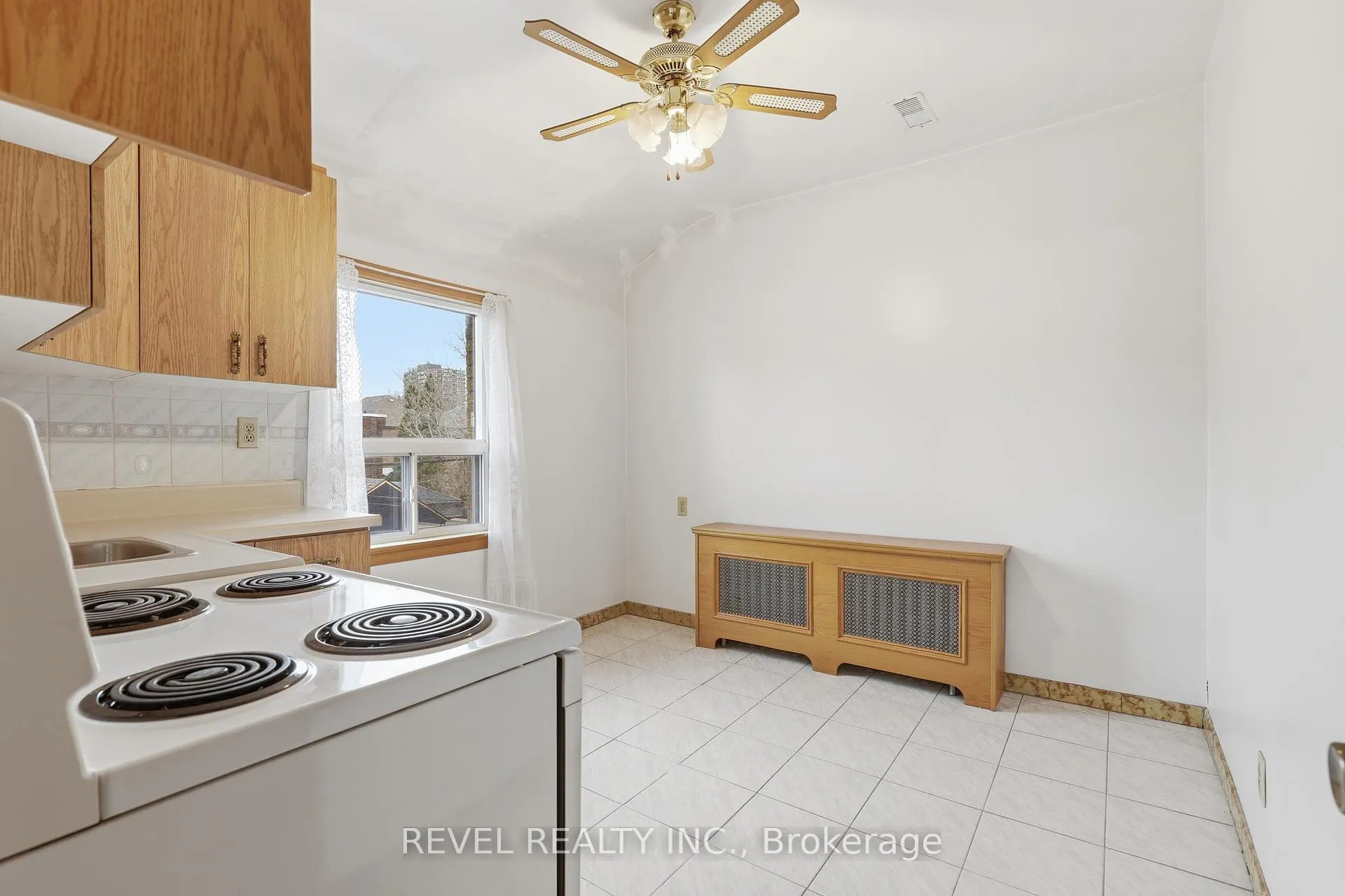 Photo 29 of 245 Lauder Avenue, Toronto, Oakwood Village — HOMEH