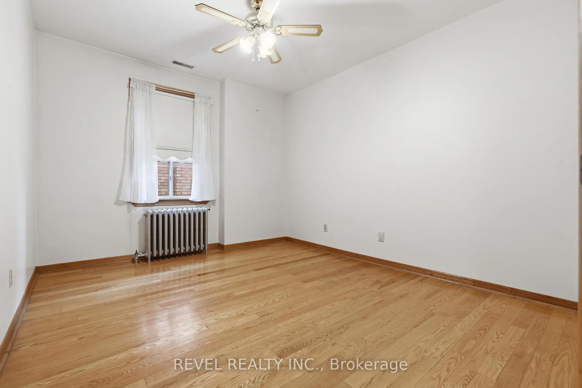 Photo 33 of 245 Lauder Avenue, Toronto, Oakwood Village — HOMEH