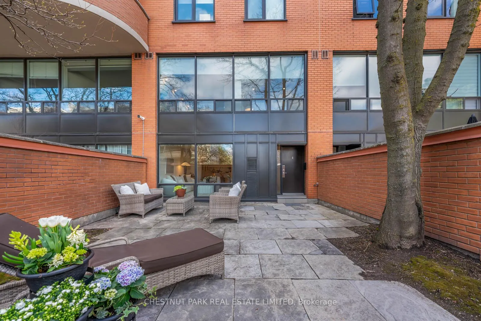 Photo 2 of Unit TH13, 260 Heath Street W, Toronto, Forest Hill South — HOMEH