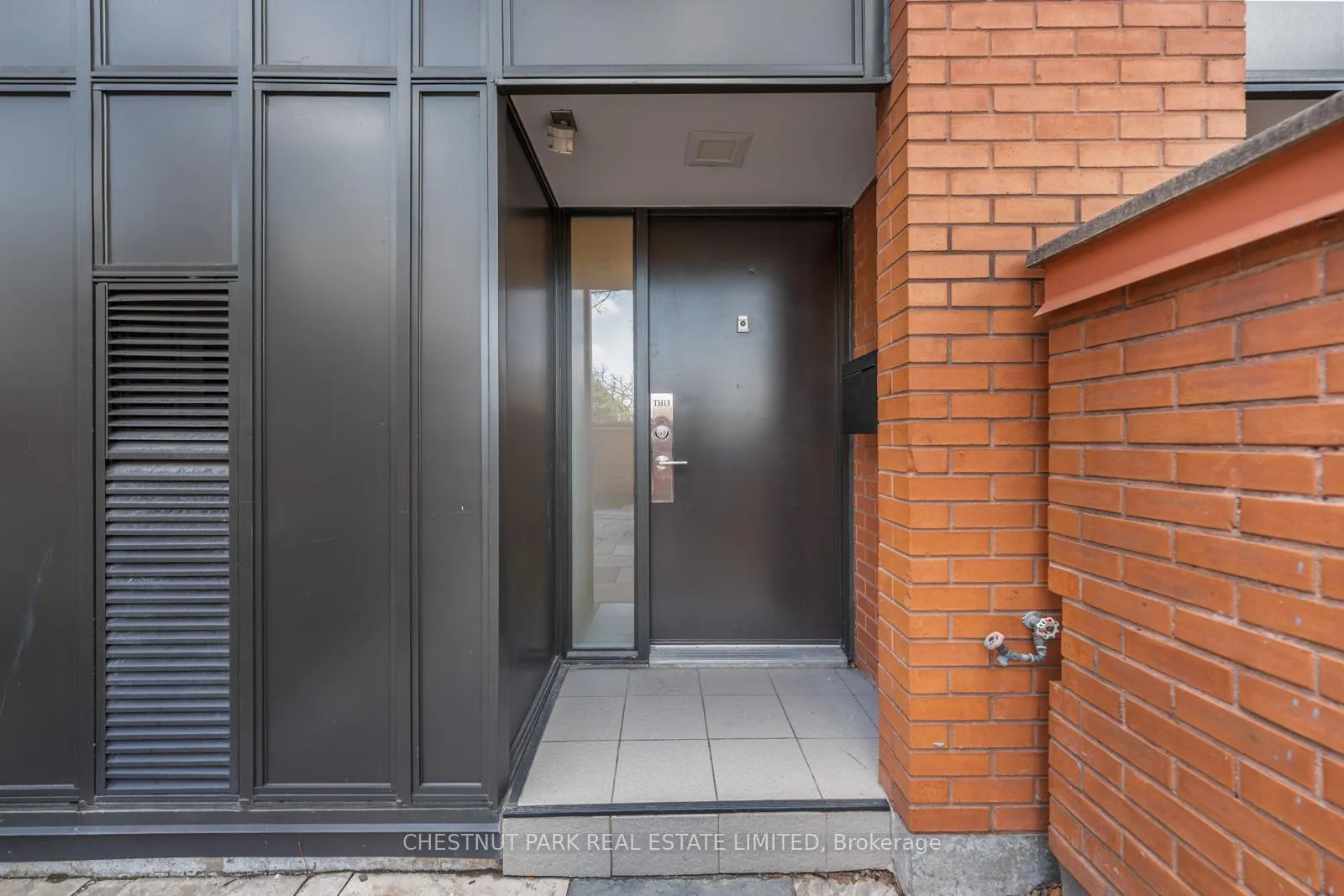 Photo 5 of Unit TH13, 260 Heath Street W, Toronto, Forest Hill South — HOMEH