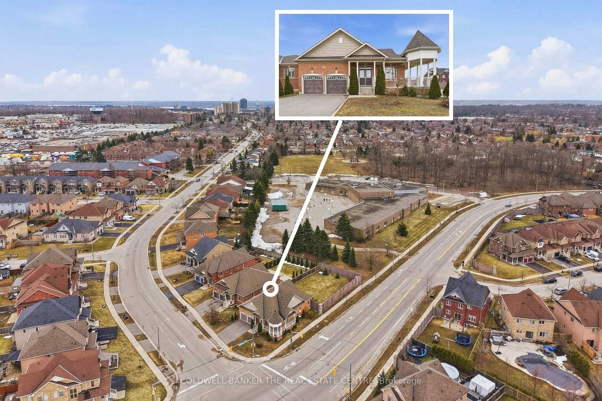 Photo 2 of 264 Kozlov Street, Barrie, West Bayfield — HOMEH
