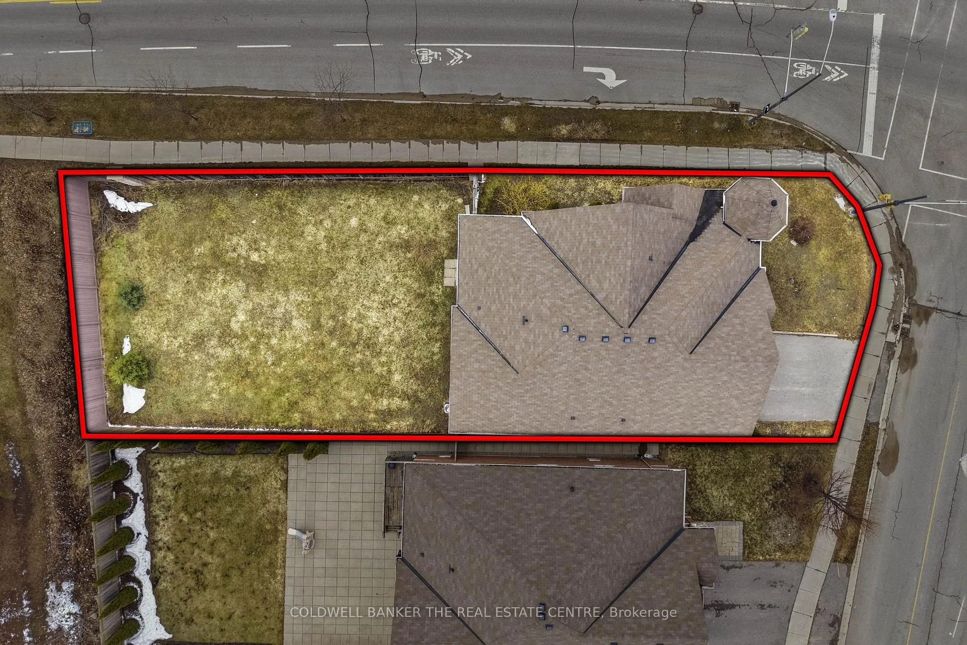 Photo 3 of 264 Kozlov Street, Barrie, West Bayfield — HOMEH