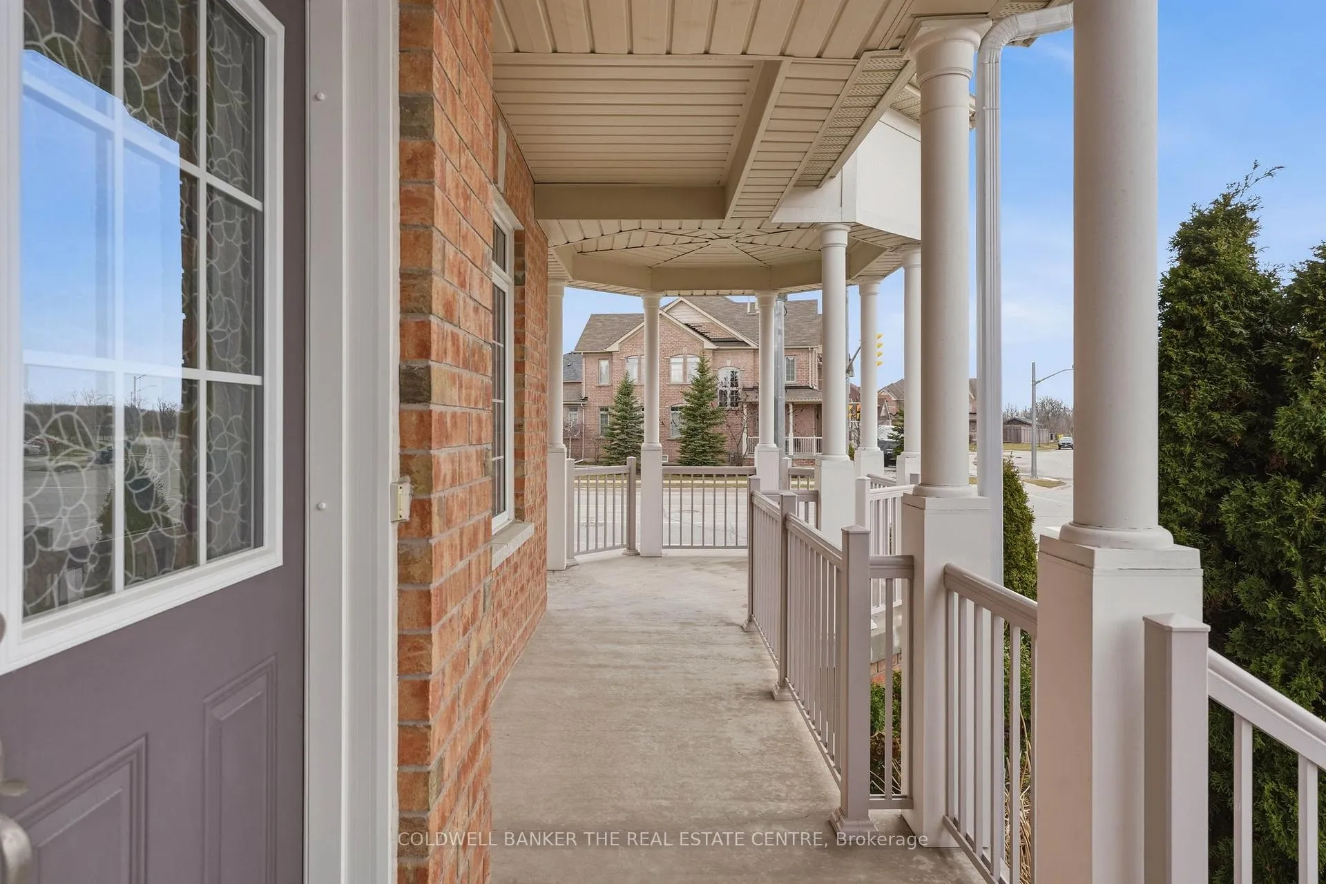 Photo 6 of 264 Kozlov Street, Barrie, West Bayfield — HOMEH
