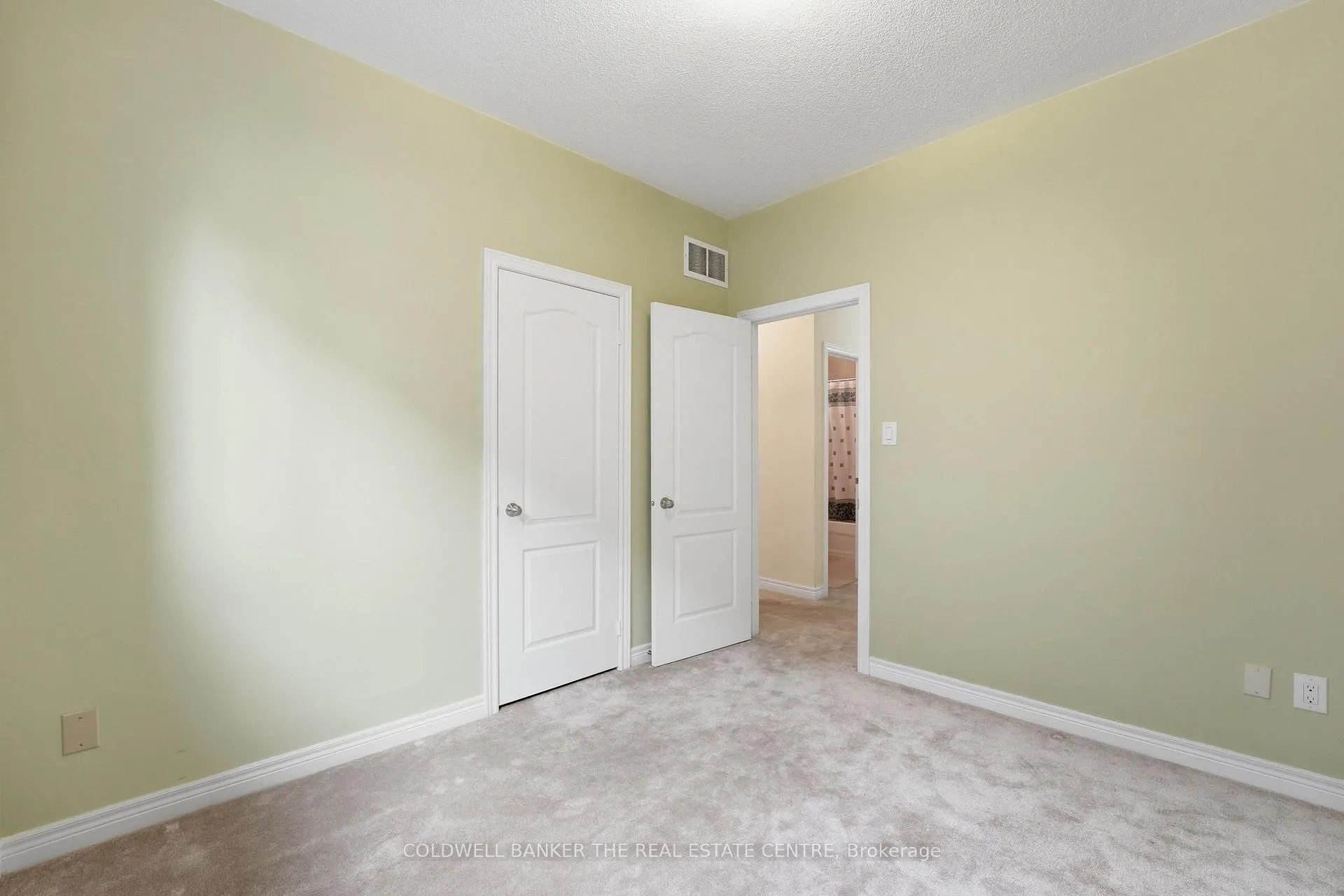 Photo 31 of 264 Kozlov Street, Barrie, West Bayfield — HOMEH