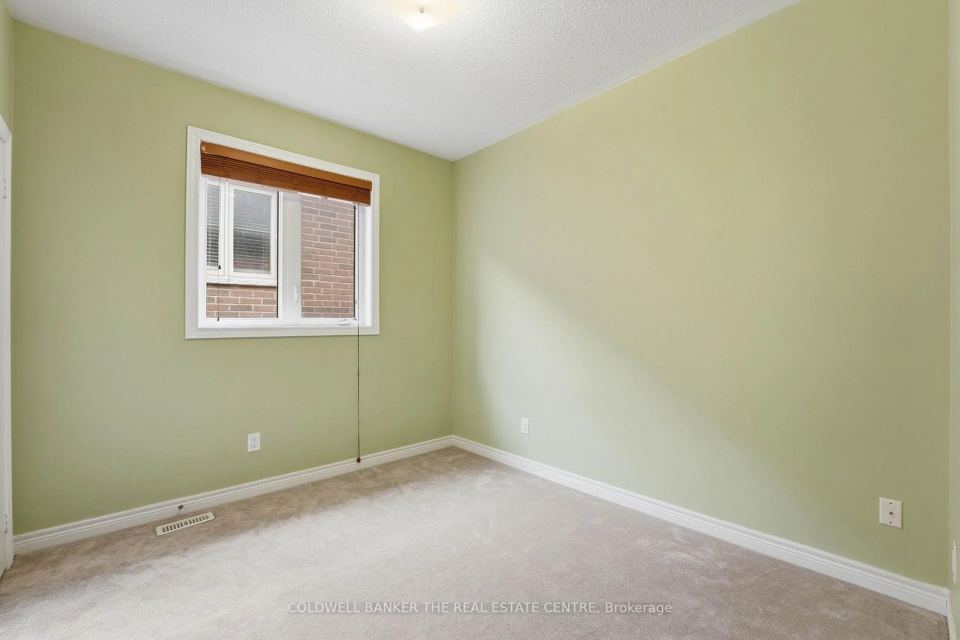 Photo 32 of 264 Kozlov Street, Barrie, West Bayfield — HOMEH