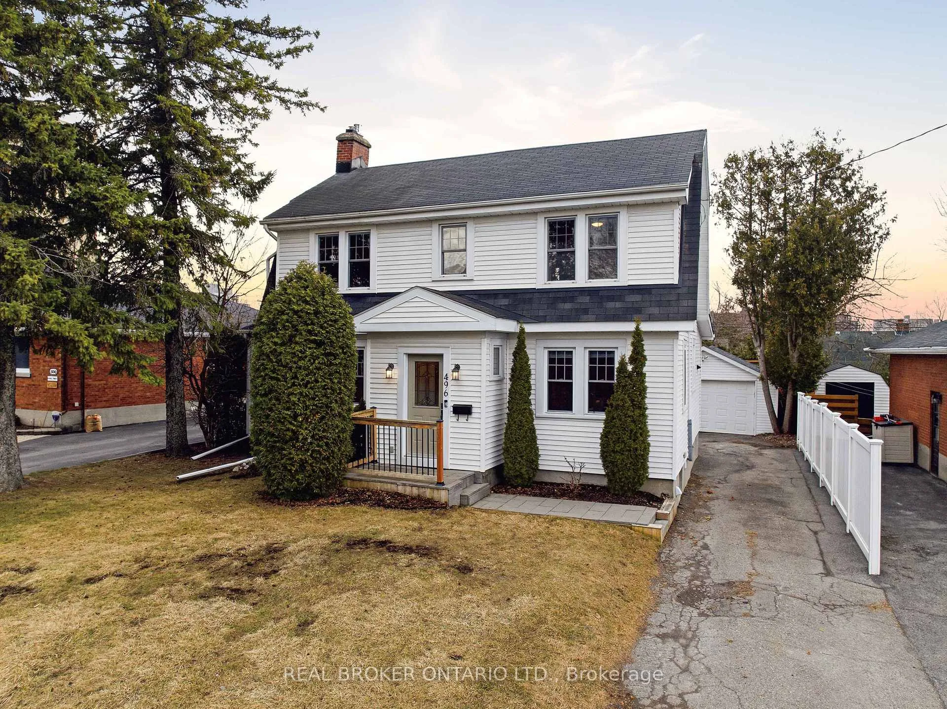 Front of 496 Hartleigh Avenue
