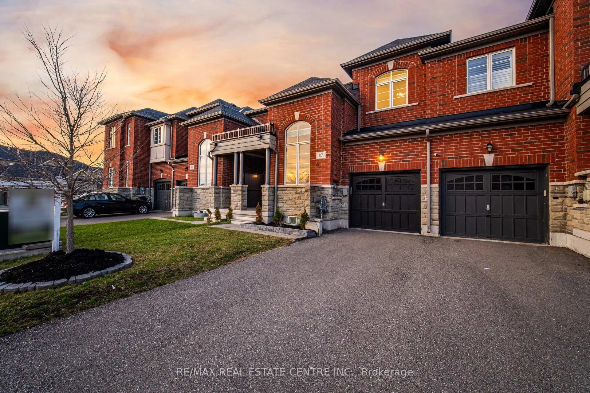 Photo 3 of 87 Bronson Terrace, Milton, Ford — HOMEH