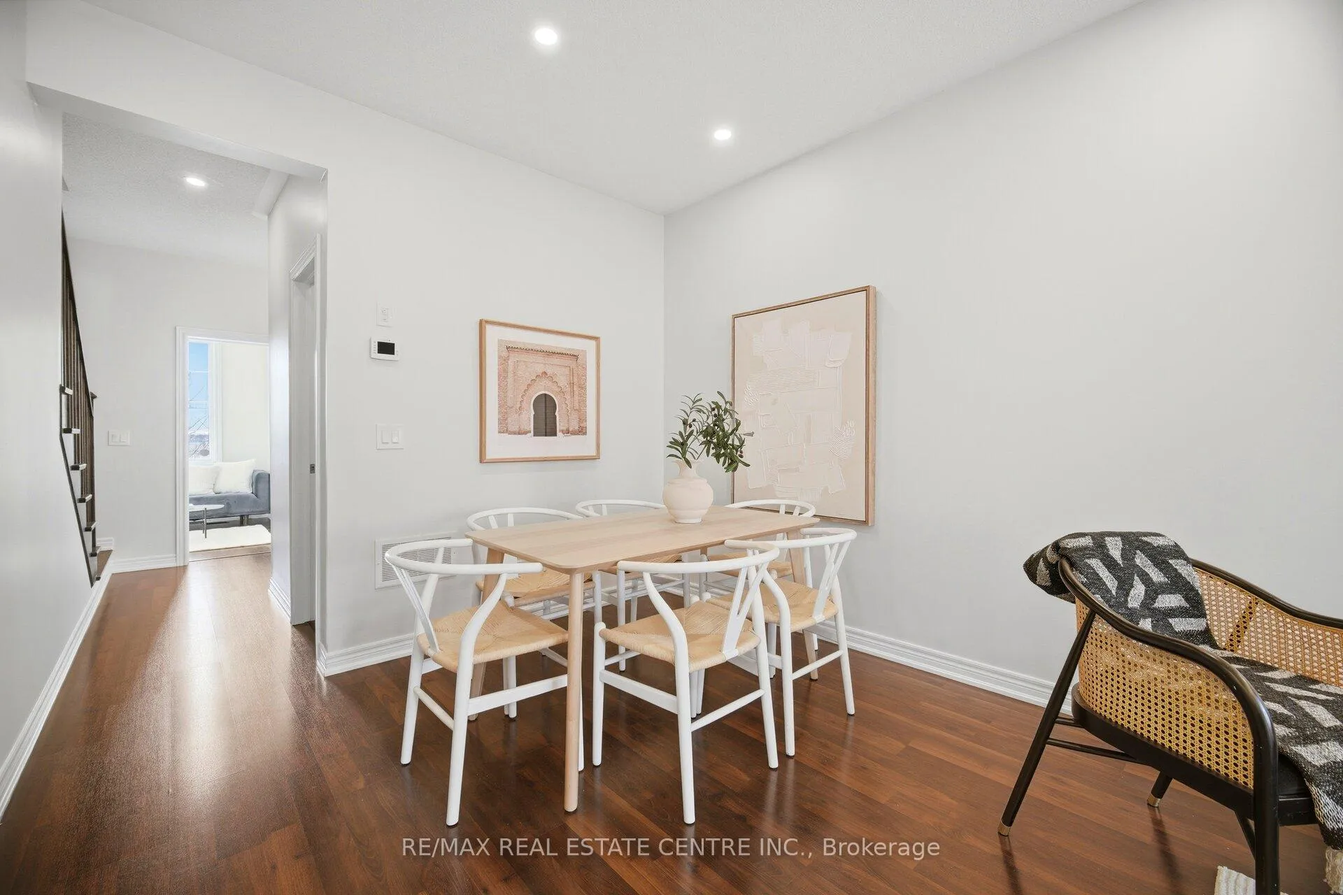 Photo 7 of 87 Bronson Terrace, Milton, Ford — HOMEH