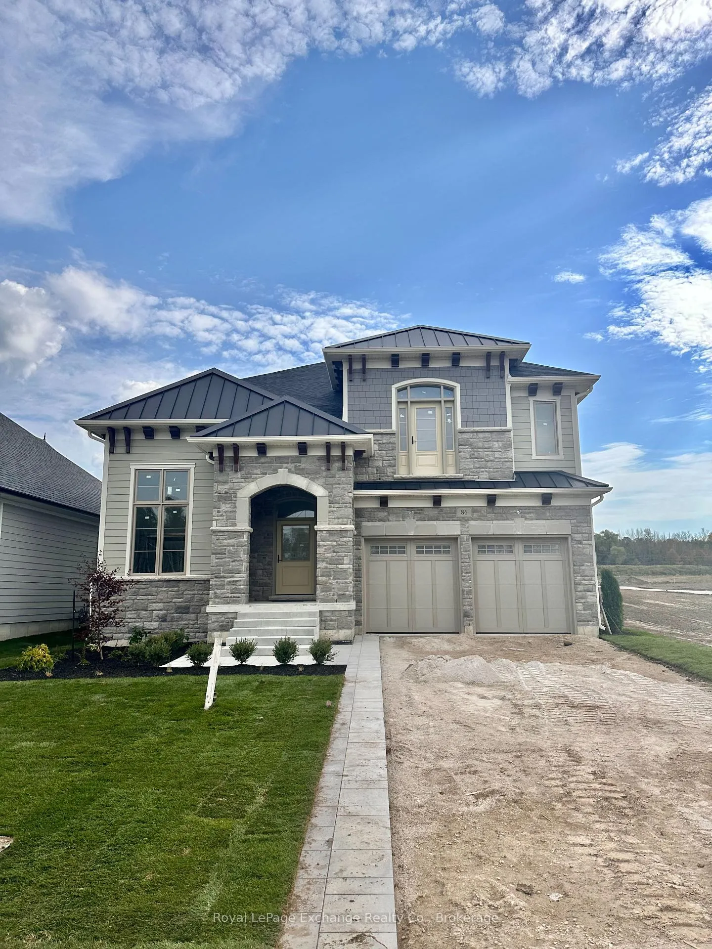 Front of 86 Inverness Street N