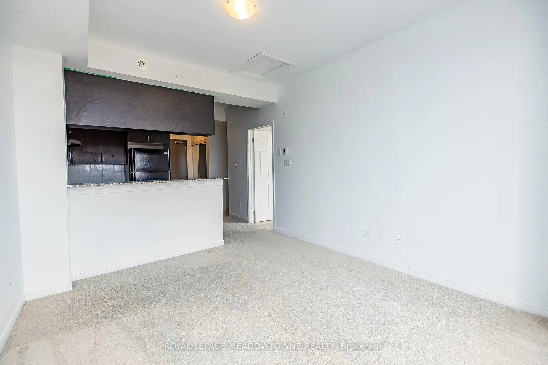 Photo 12 of Unit 407, 50 Sky Harbour Drive, Brampton, Bram West — HOMEH