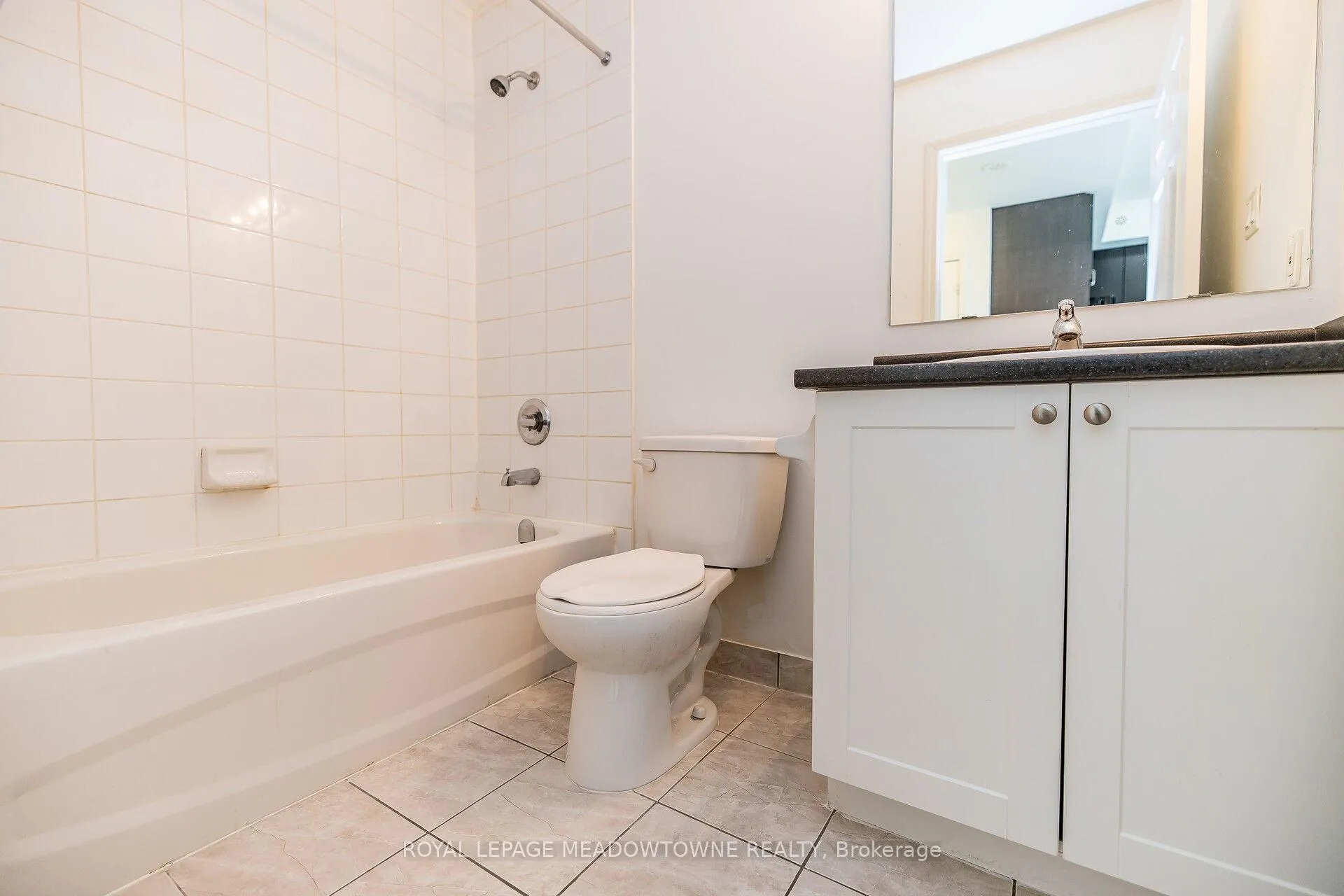Photo 16 of Unit 407, 50 Sky Harbour Drive, Brampton, Bram West — HOMEH