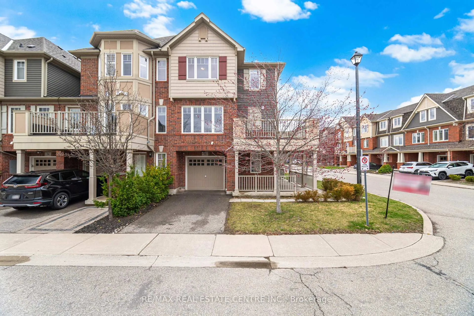 Photo 5 of Unit 56, 3050 Rotary Way, Burlington, Alton — HOMEH