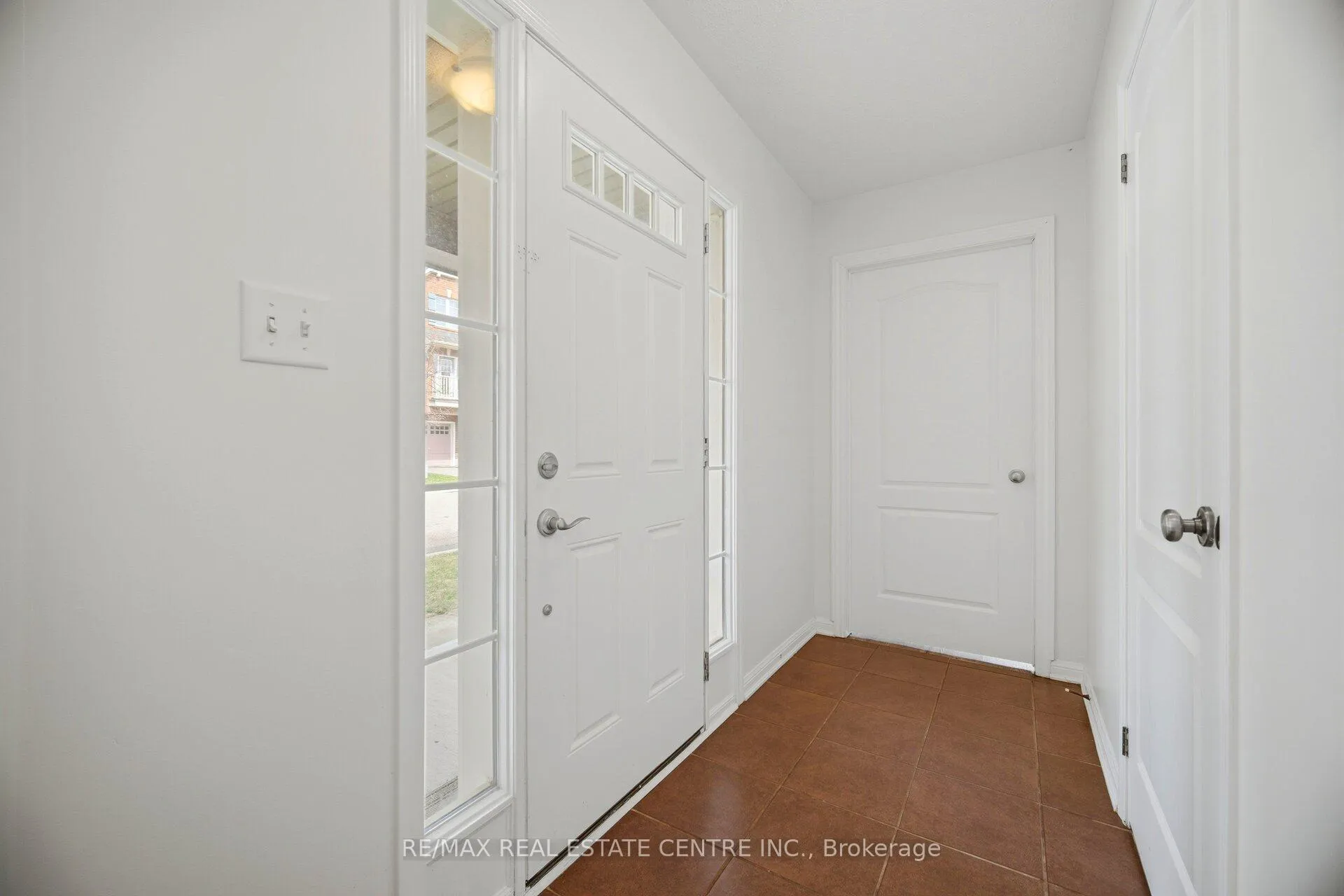 Photo 8 of Unit 56, 3050 Rotary Way, Burlington, Alton — HOMEH