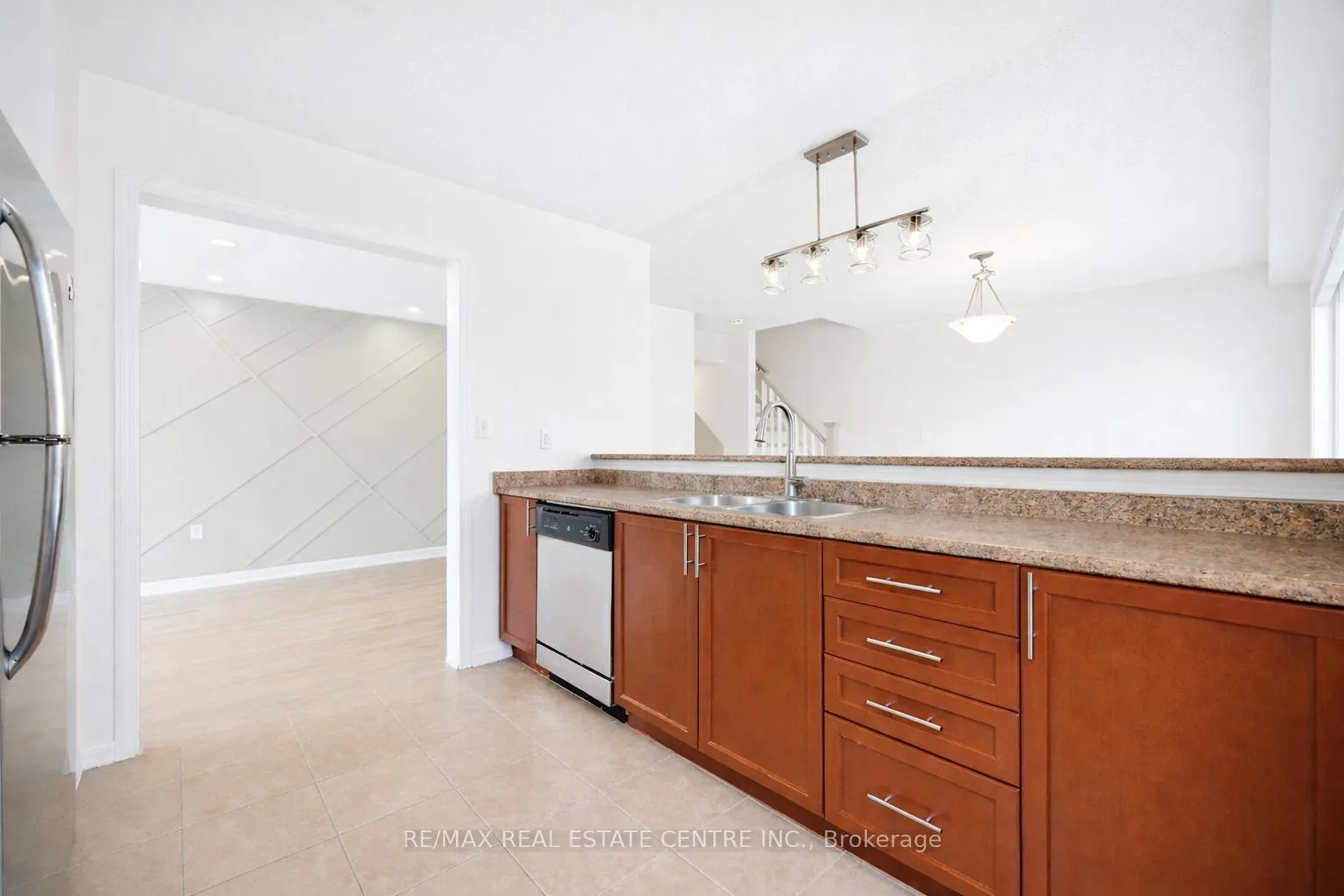 Photo 21 of Unit 56, 3050 Rotary Way, Burlington, Alton — HOMEH