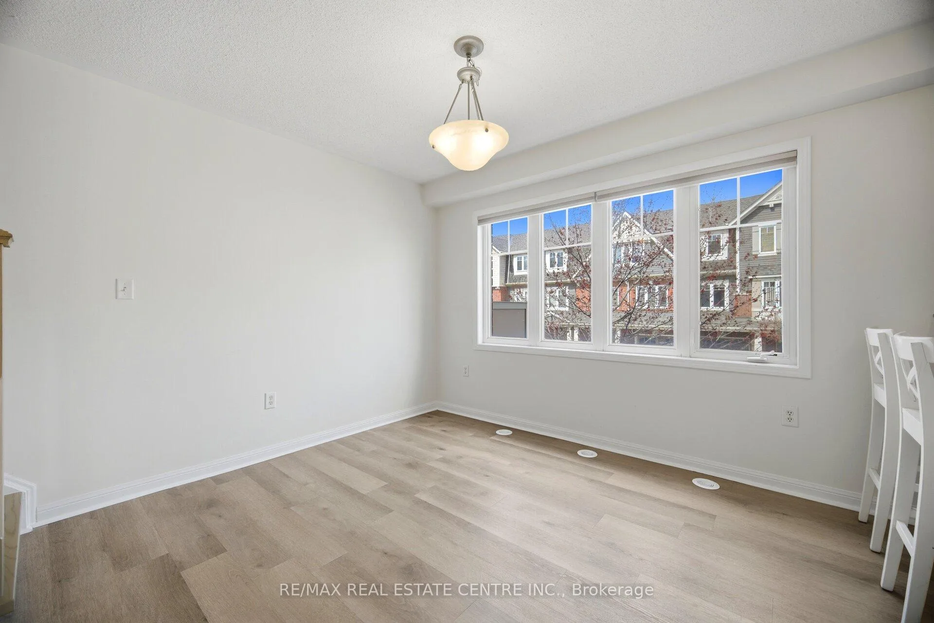 Photo 24 of Unit 56, 3050 Rotary Way, Burlington, Alton — HOMEH