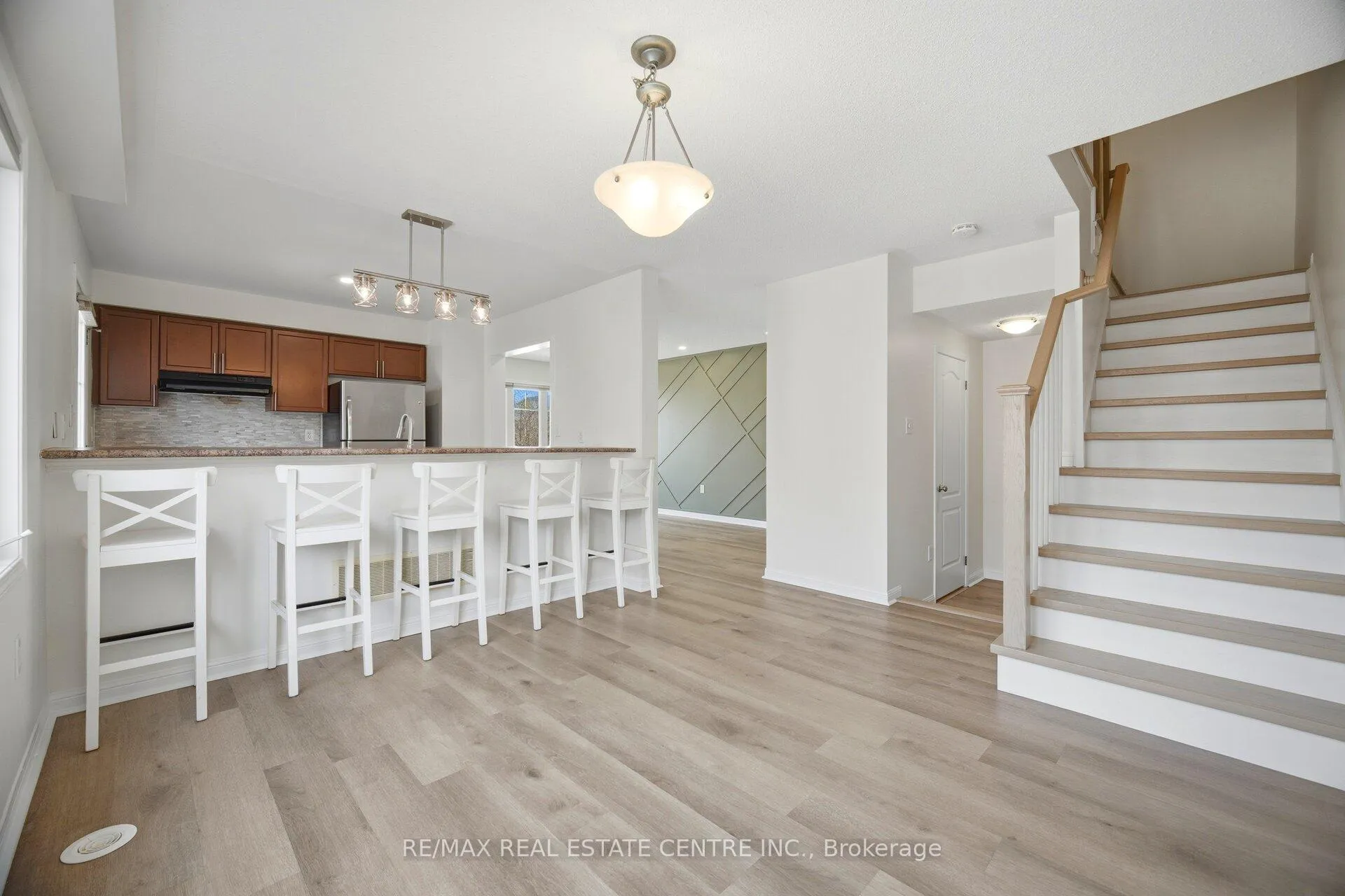 Photo 25 of Unit 56, 3050 Rotary Way, Burlington, Alton — HOMEH