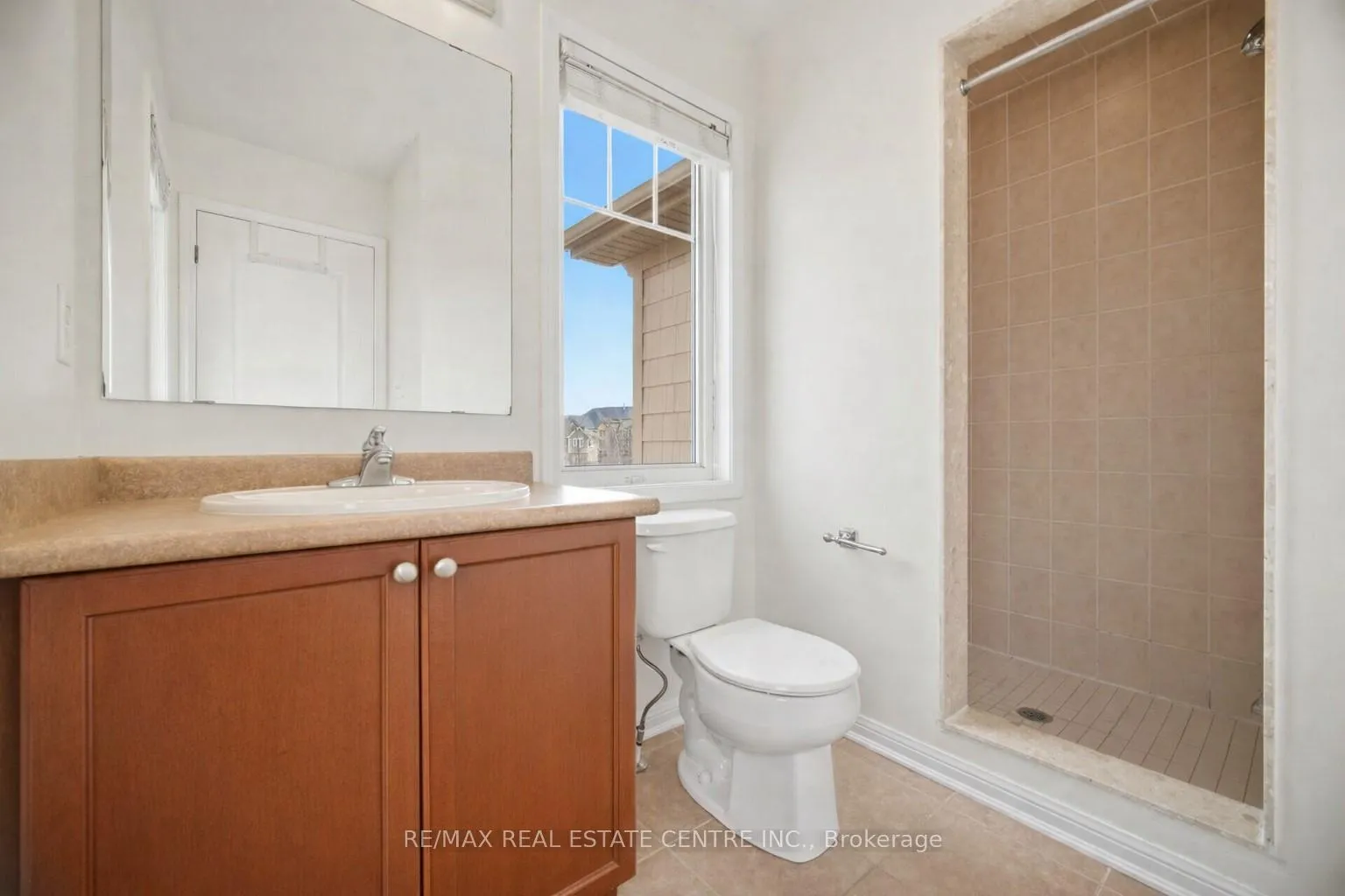 Photo 33 of Unit 56, 3050 Rotary Way, Burlington, Alton — HOMEH