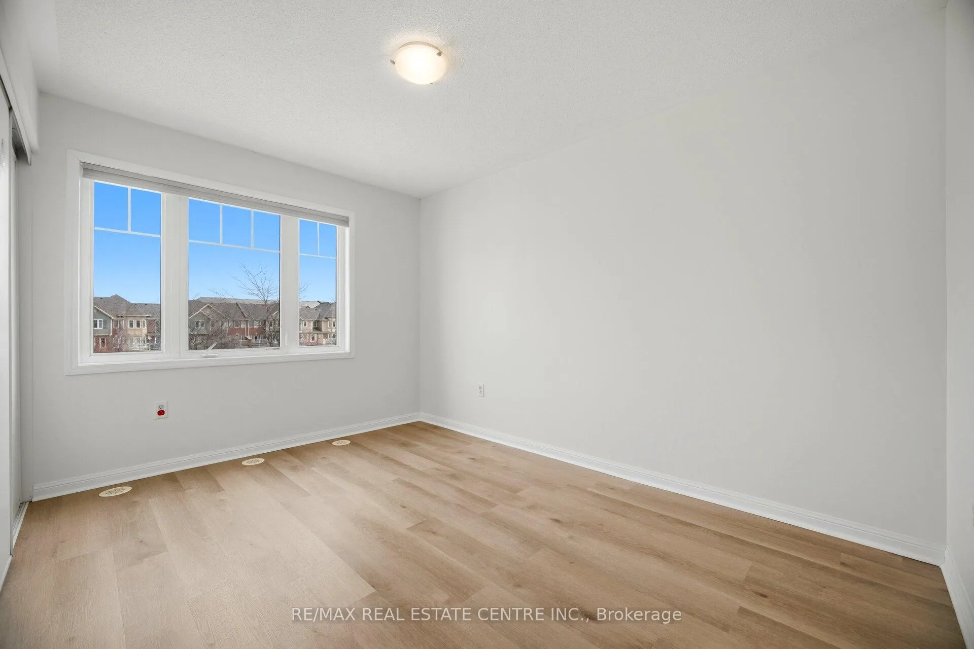 Photo 35 of Unit 56, 3050 Rotary Way, Burlington, Alton — HOMEH