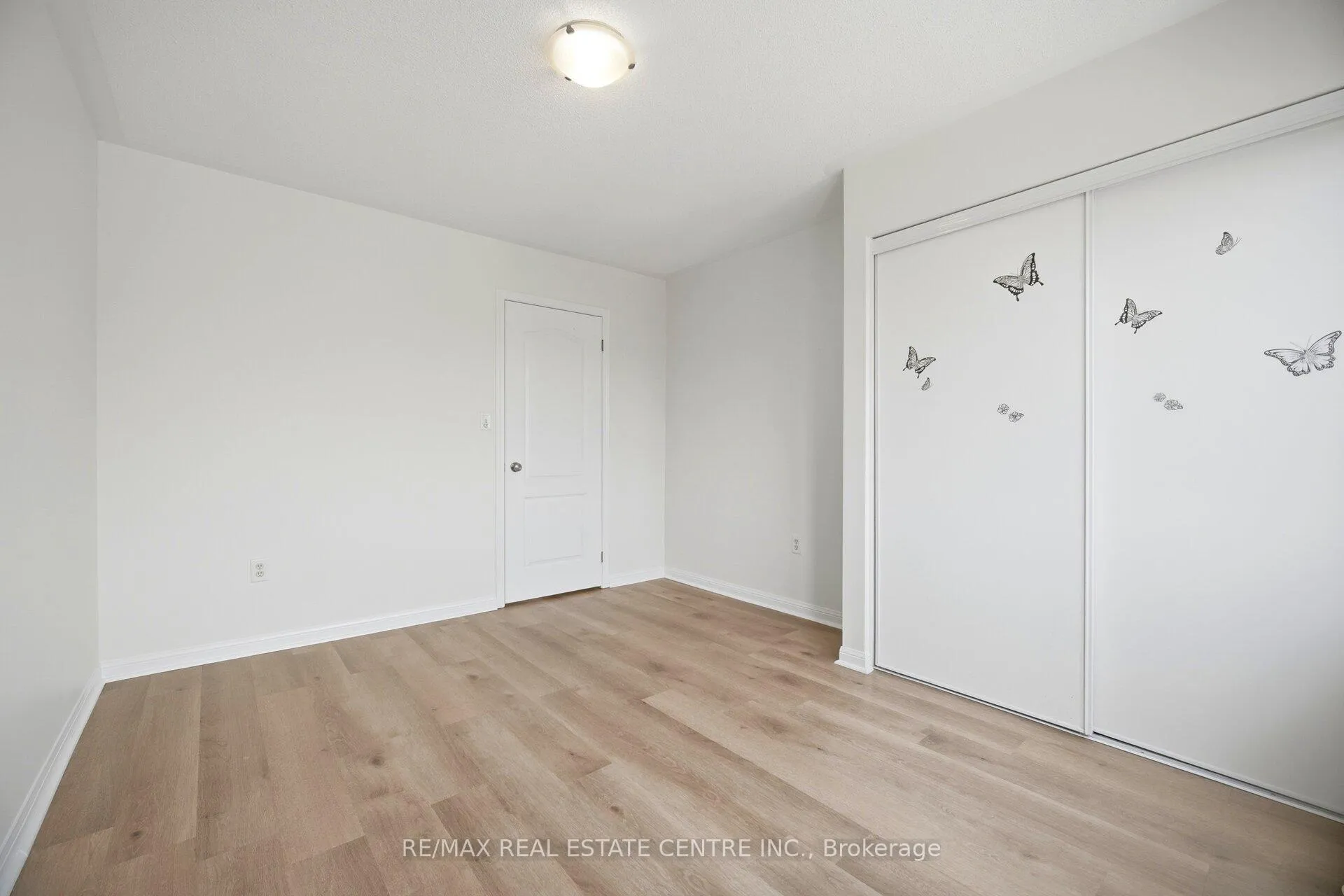 Photo 36 of Unit 56, 3050 Rotary Way, Burlington, Alton — HOMEH