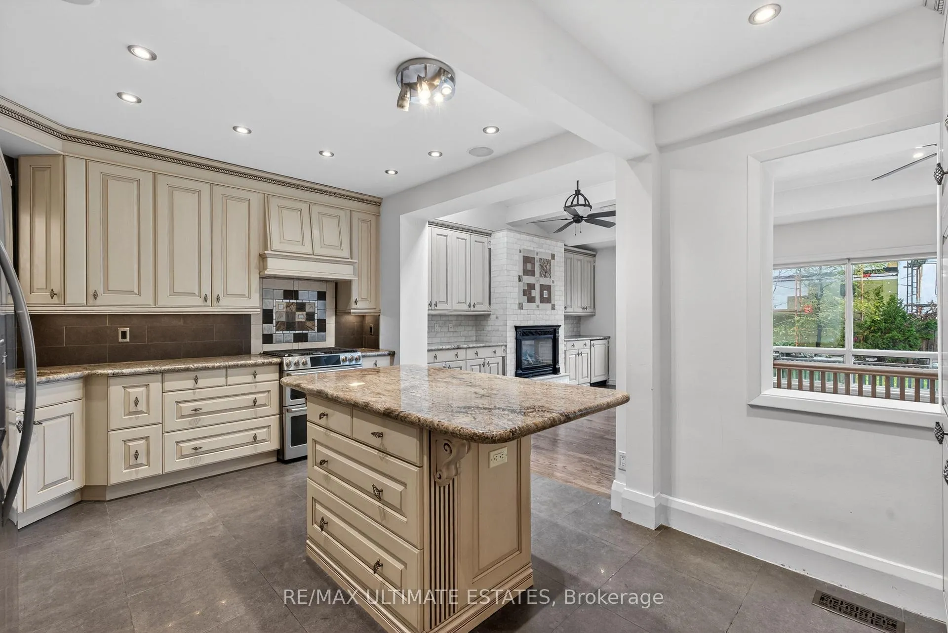 Photo 7 of 124 Lawrence Avenue E, Toronto, Lawrence Park North — HOMEH