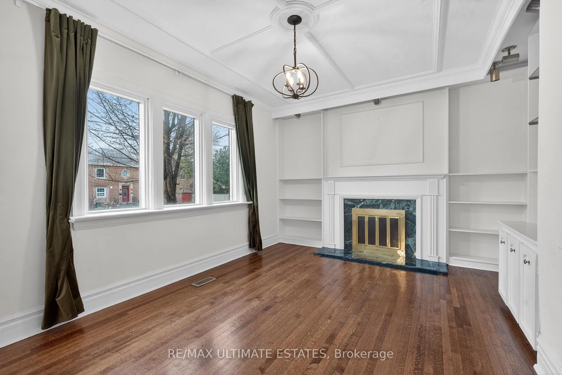 Photo 12 of 124 Lawrence Avenue E, Toronto, Lawrence Park North — HOMEH