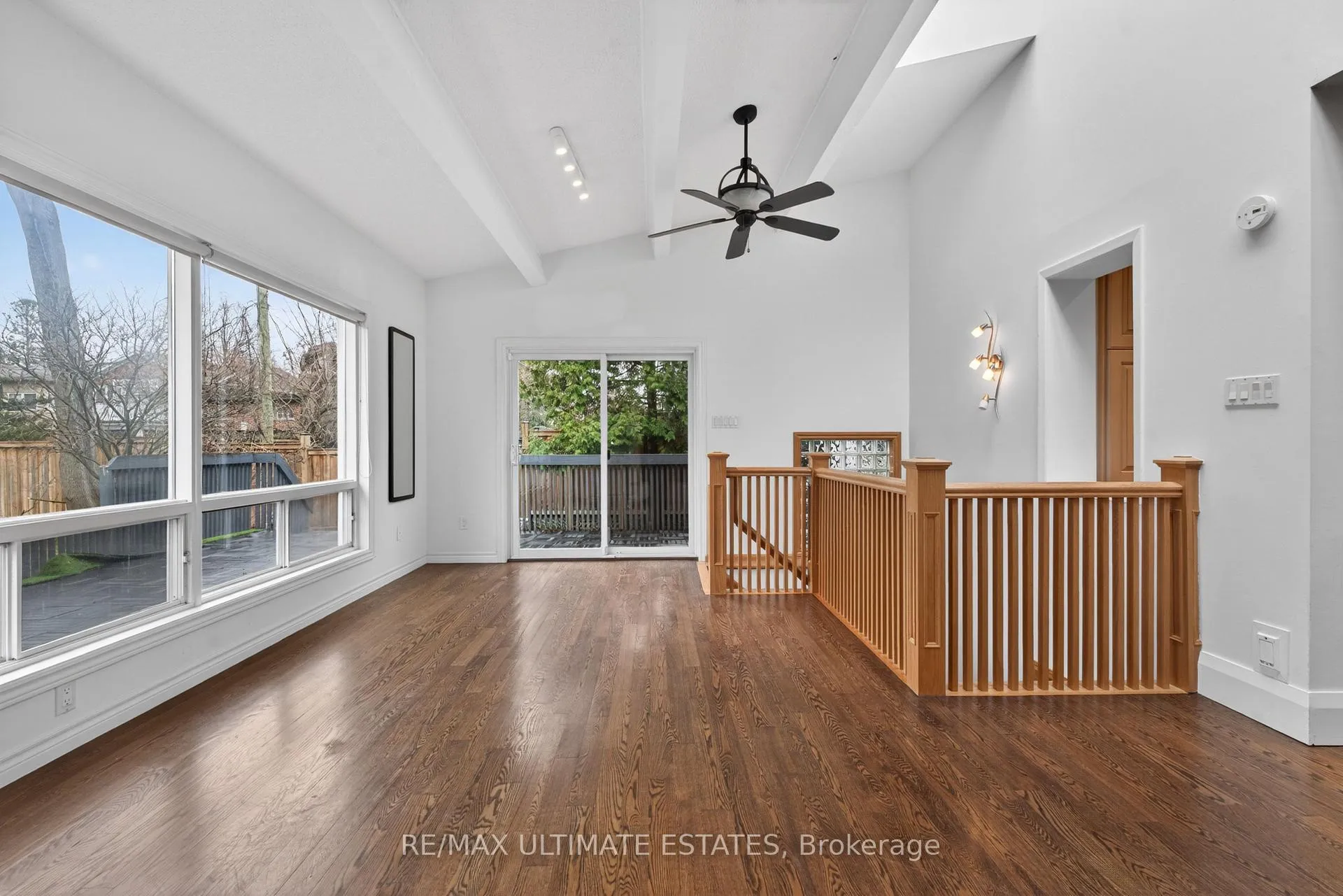 Photo 20 of 124 Lawrence Avenue E, Toronto, Lawrence Park North — HOMEH