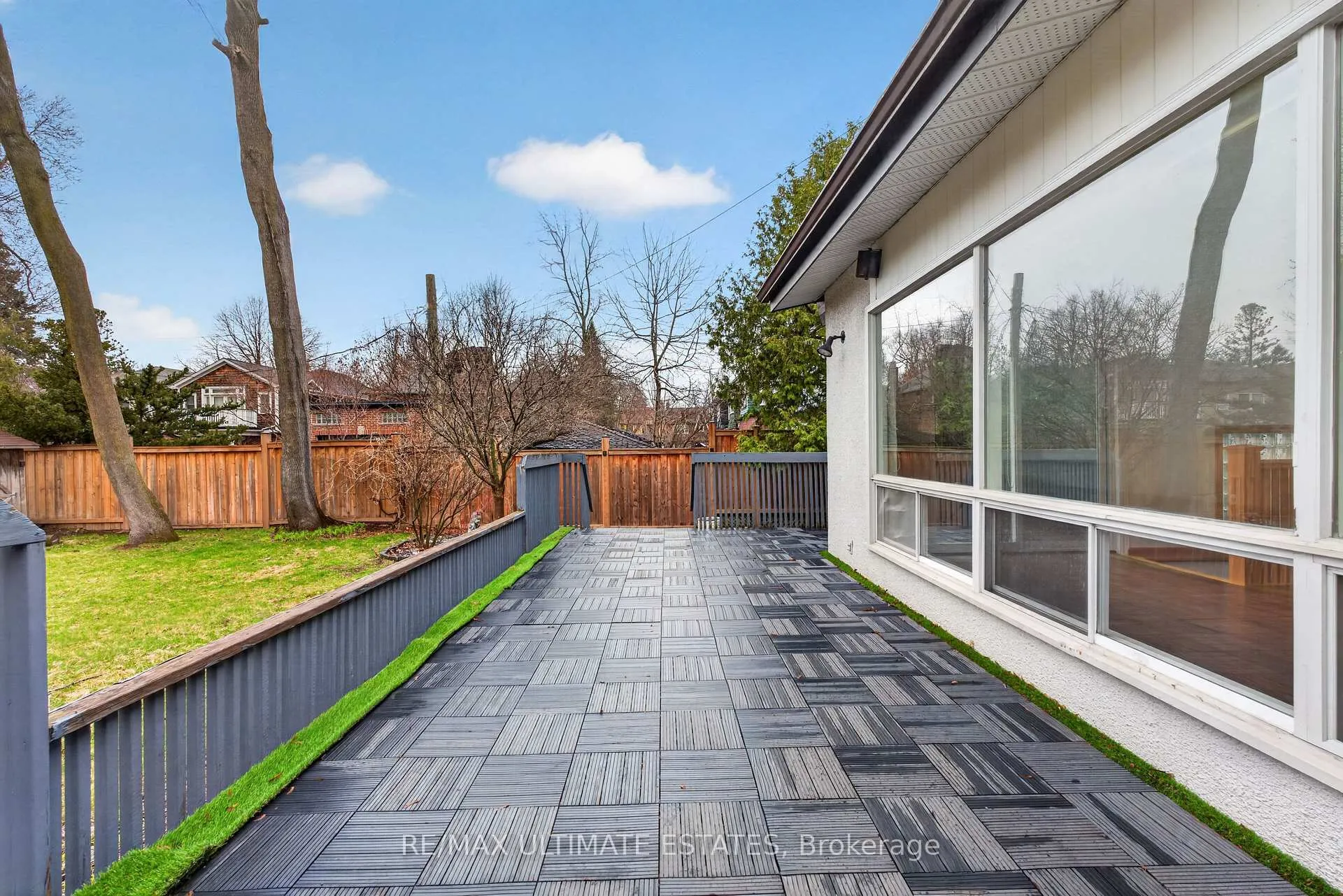 Photo 47 of 124 Lawrence Avenue E, Toronto, Lawrence Park North — HOMEH