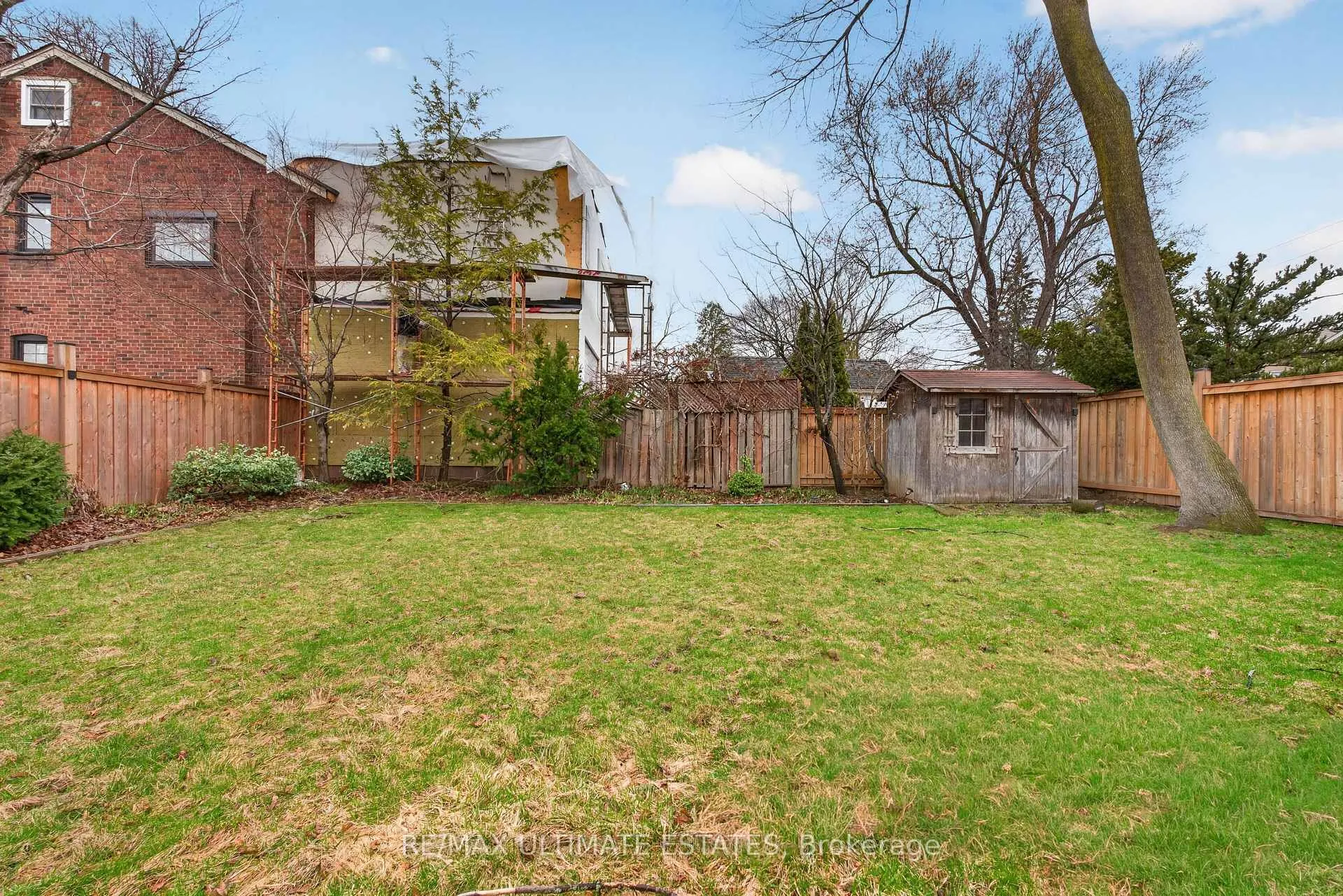 Photo 49 of 124 Lawrence Avenue E, Toronto, Lawrence Park North — HOMEH