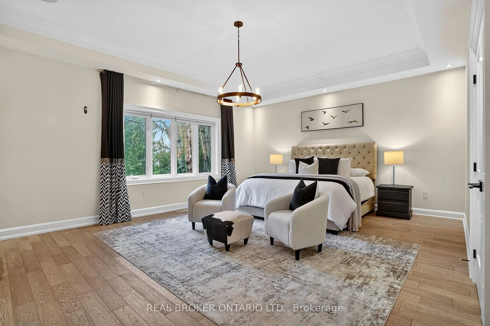 Photo 6 of 125 Central Drive, Hamilton, Ancaster — HOMEH
