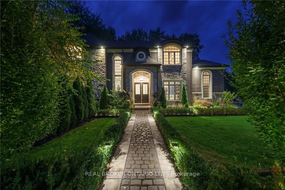 Photo 10 of 125 Central Drive, Hamilton, Ancaster — HOMEH