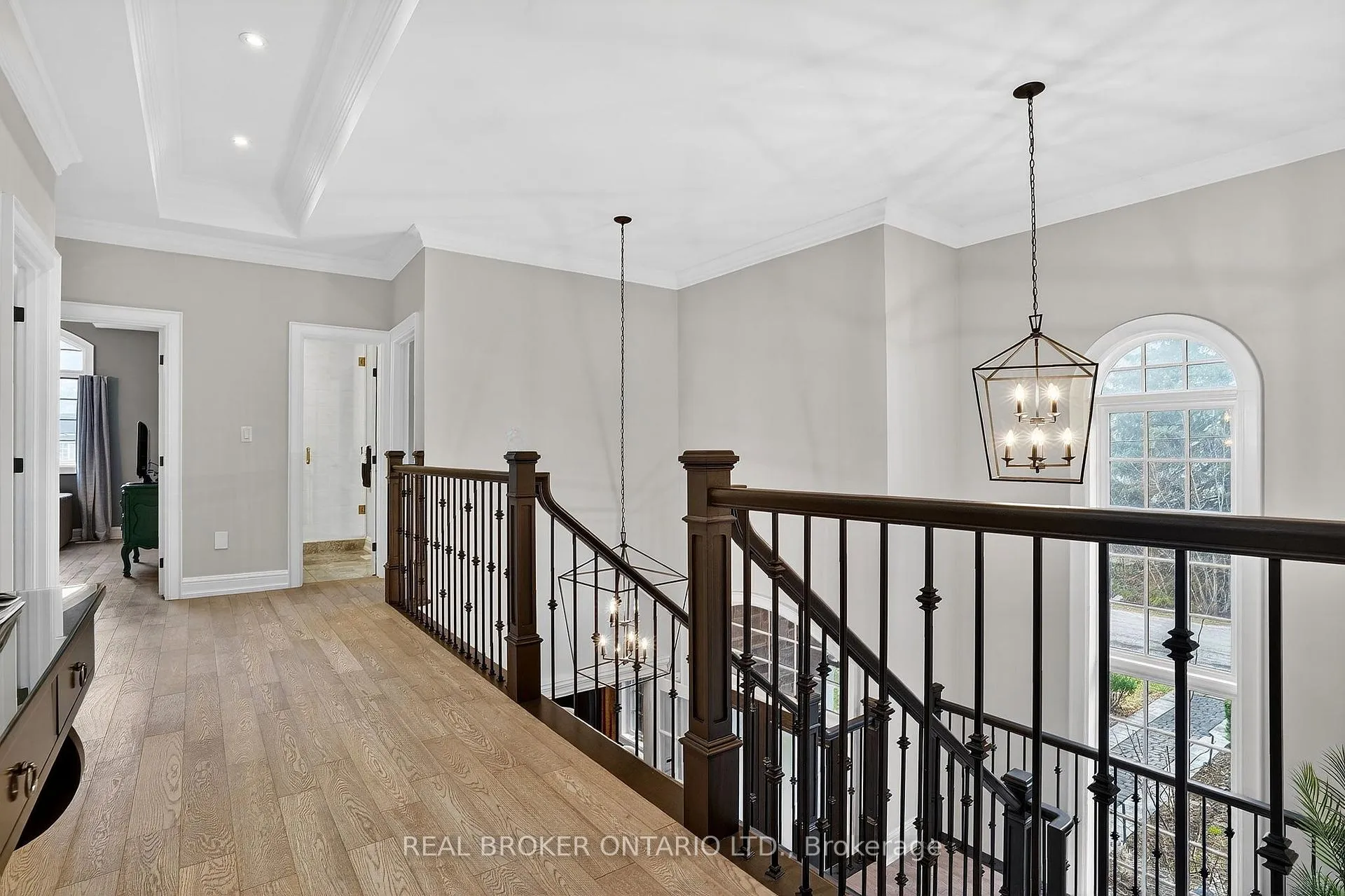 Photo 23 of 125 Central Drive, Hamilton, Ancaster — HOMEH