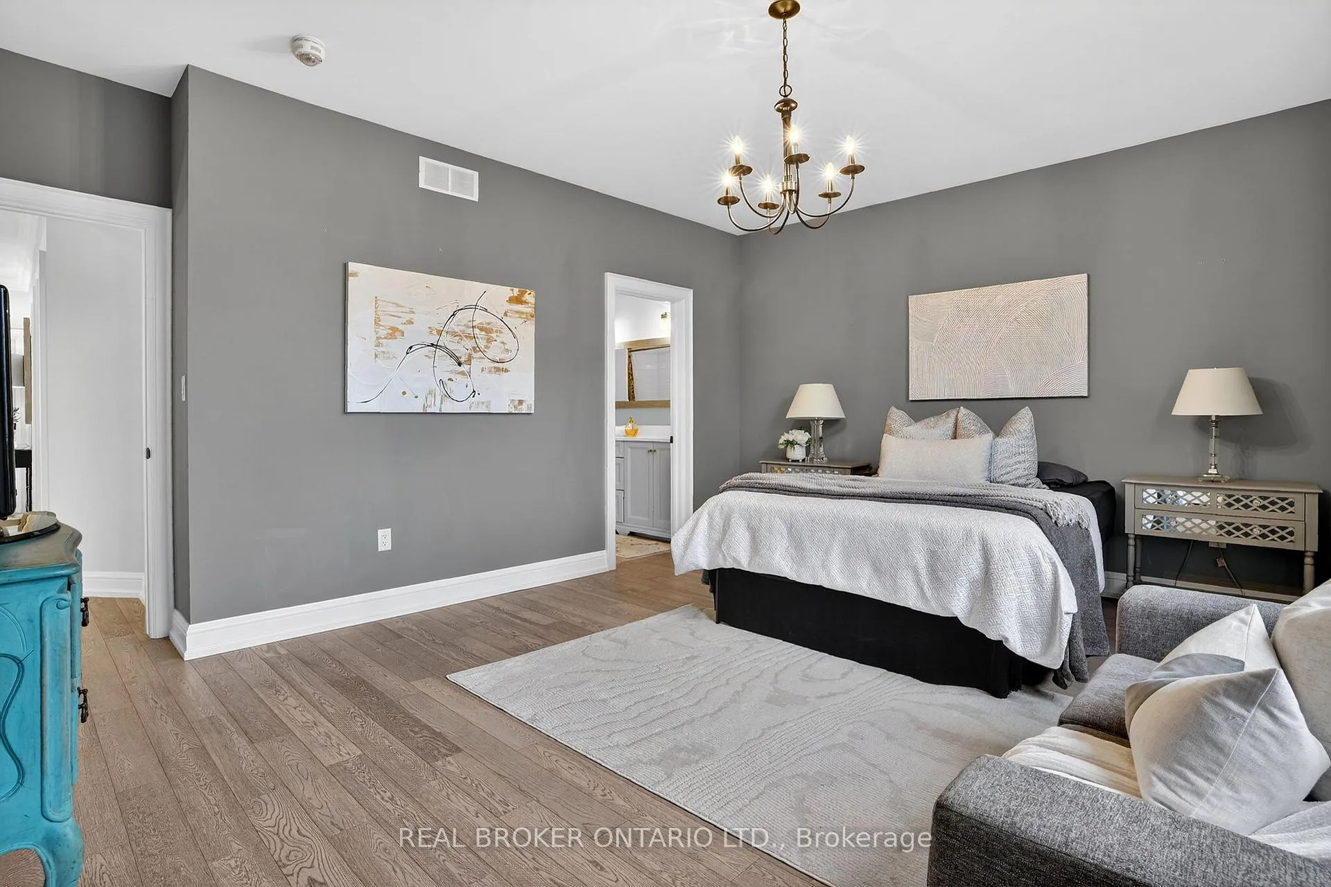 Photo 31 of 125 Central Drive, Hamilton, Ancaster — HOMEH