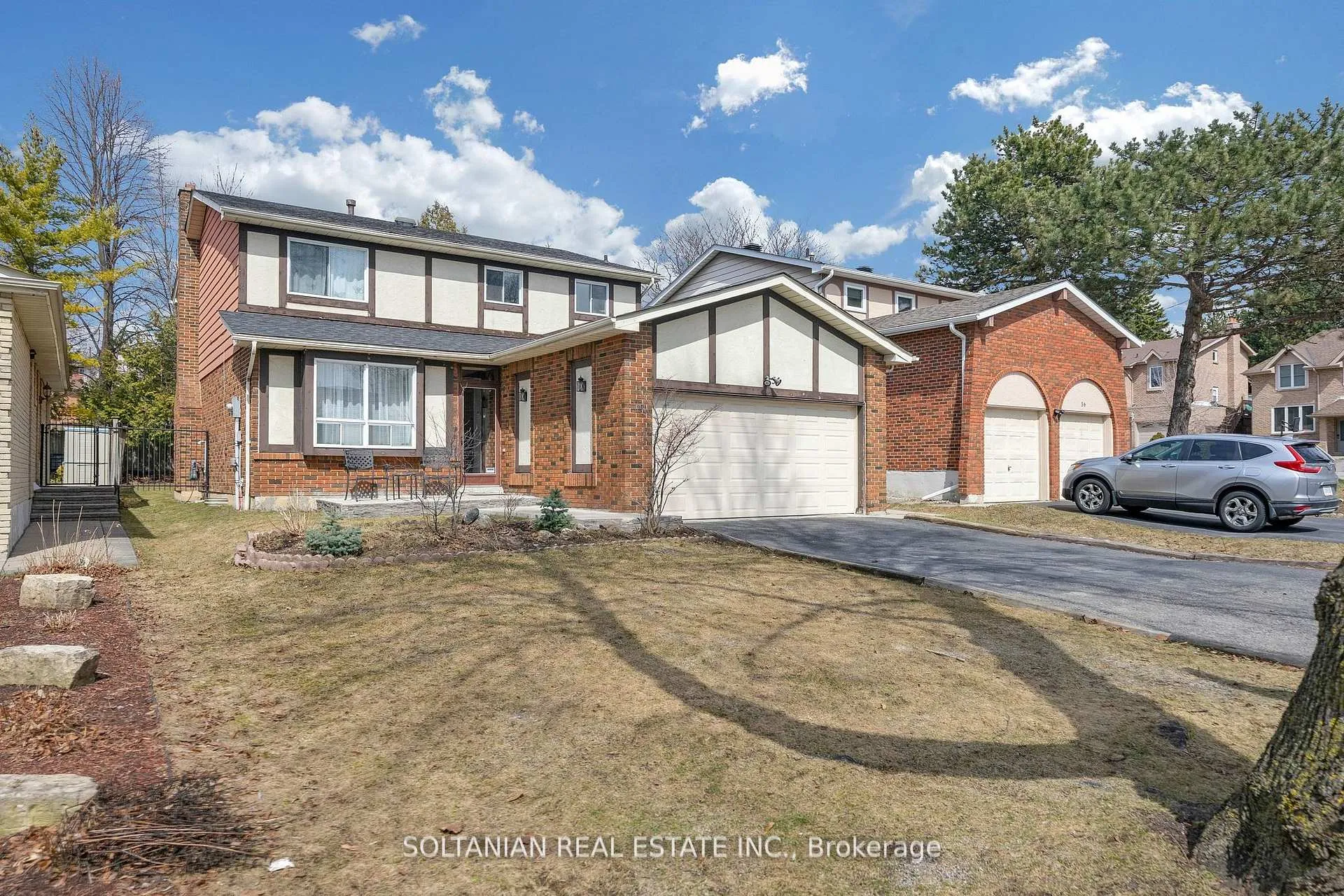Photo 2 of 54 Braeburn Drive, Markham, Aileen-Willowbrook — HOMEH