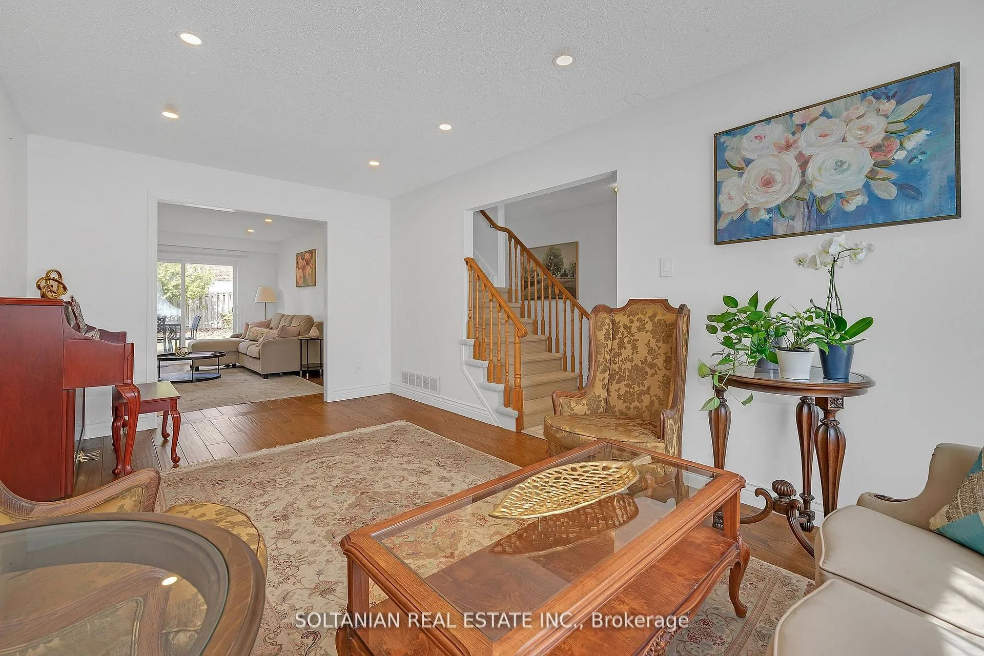Photo 8 of 54 Braeburn Drive, Markham, Aileen-Willowbrook — HOMEH