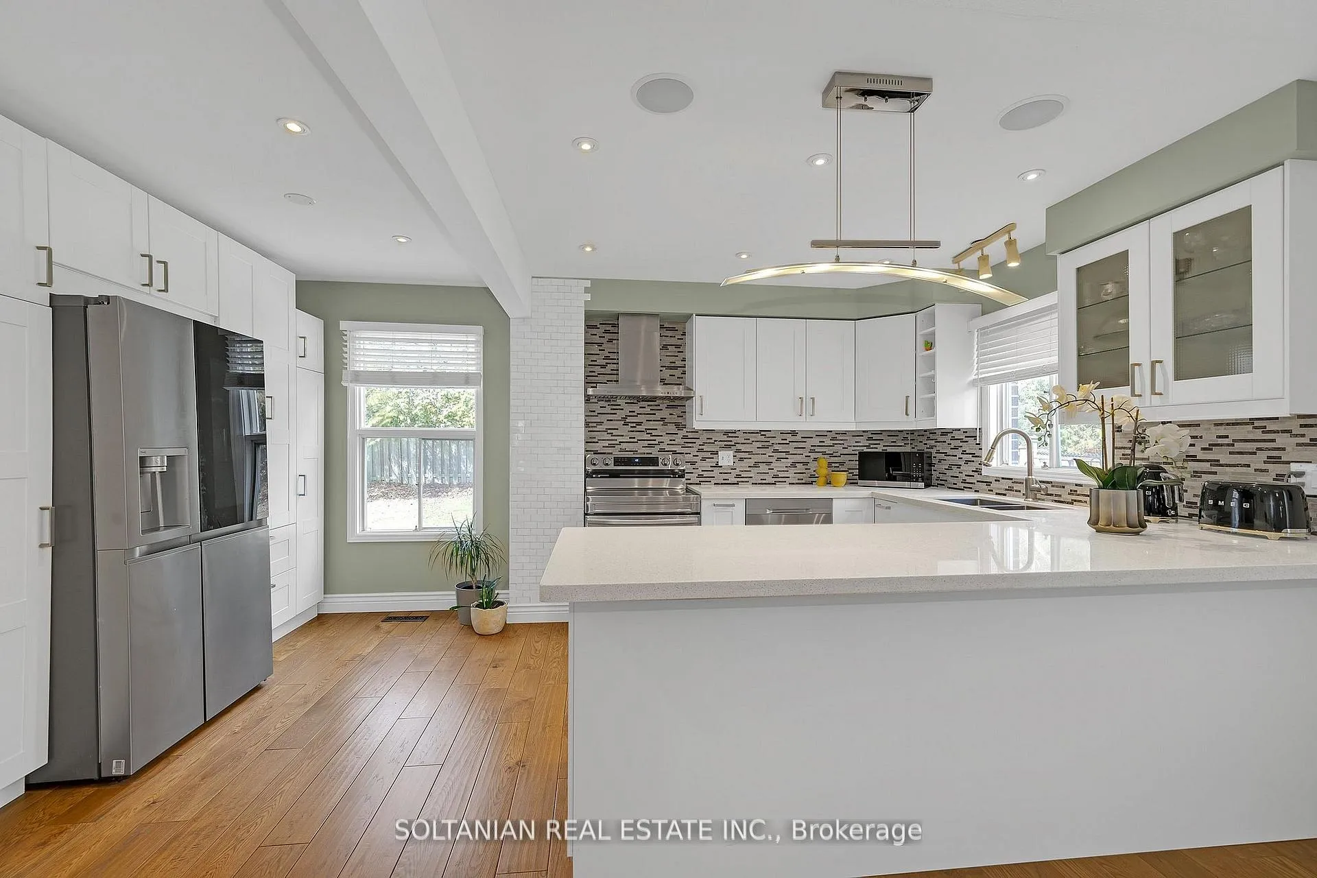 Photo 11 of 54 Braeburn Drive, Markham, Aileen-Willowbrook — HOMEH