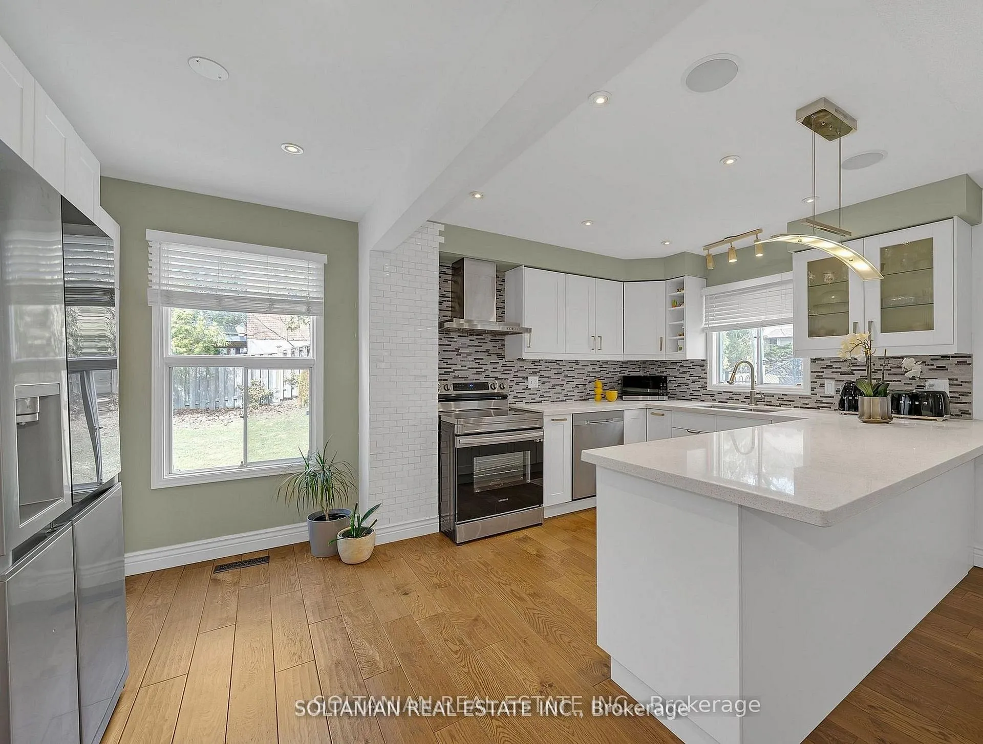 Photo 14 of 54 Braeburn Drive, Markham, Aileen-Willowbrook — HOMEH