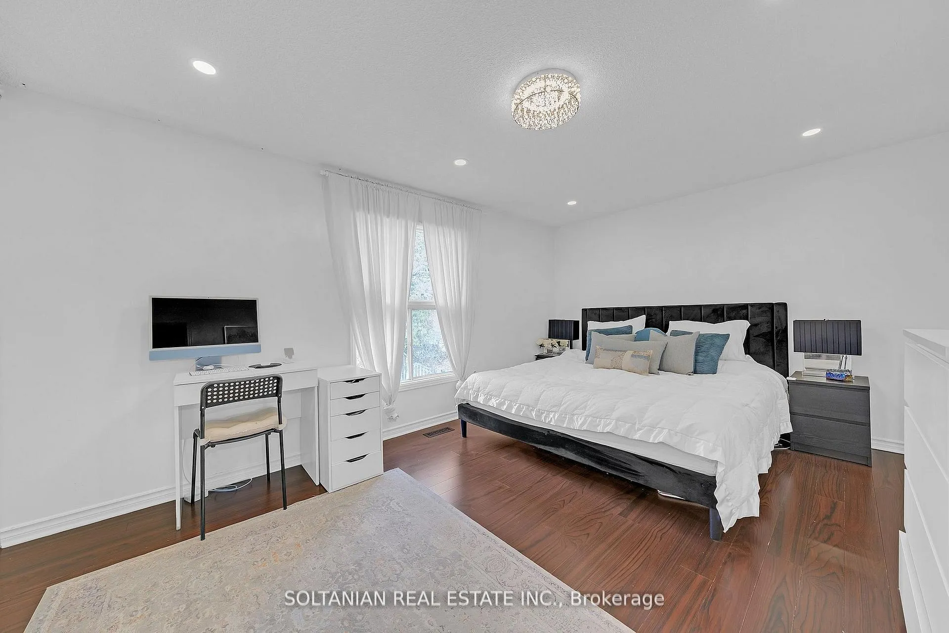Photo 18 of 54 Braeburn Drive, Markham, Aileen-Willowbrook — HOMEH