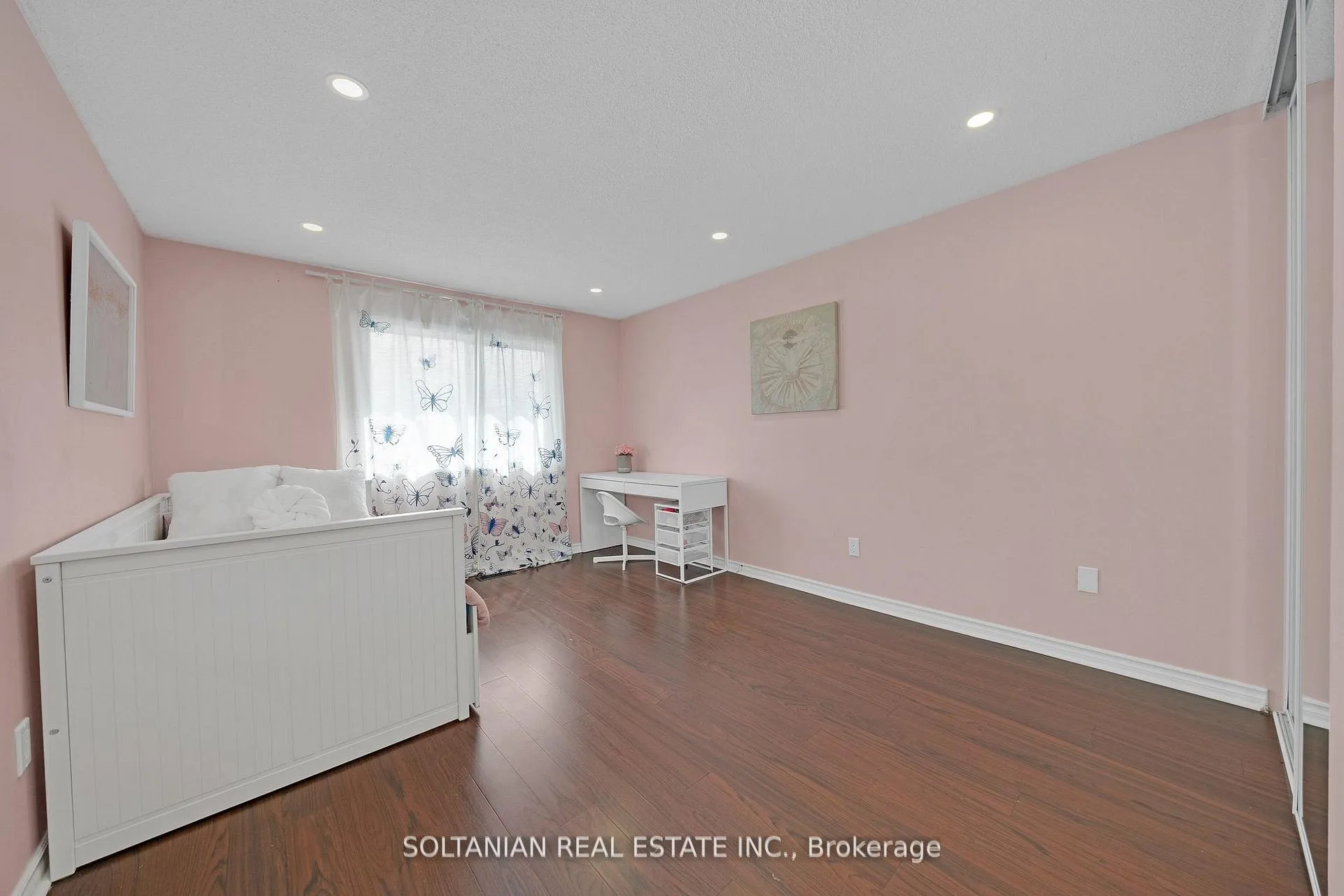 Photo 28 of 54 Braeburn Drive, Markham, Aileen-Willowbrook — HOMEH
