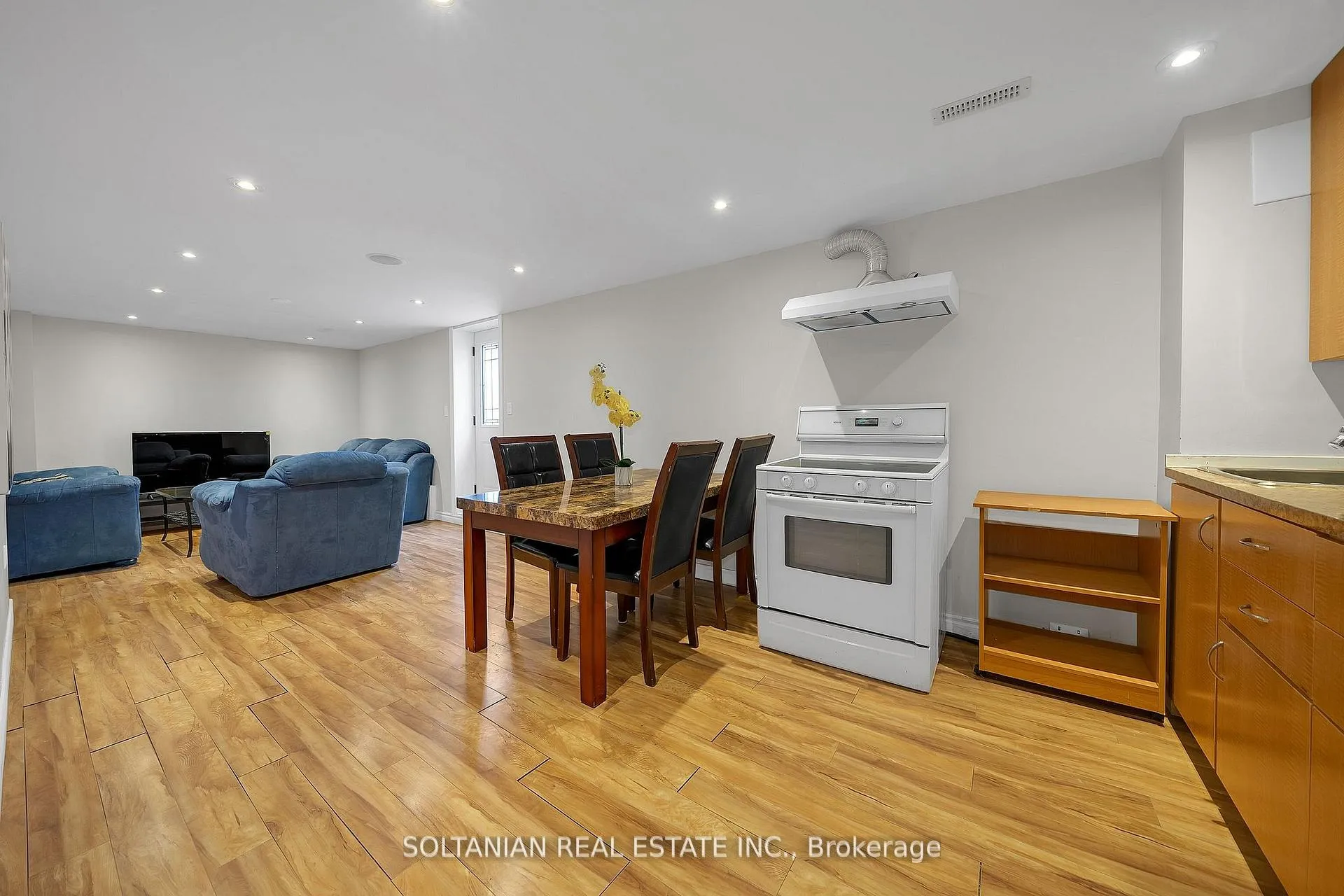 Photo 30 of 54 Braeburn Drive, Markham, Aileen-Willowbrook — HOMEH