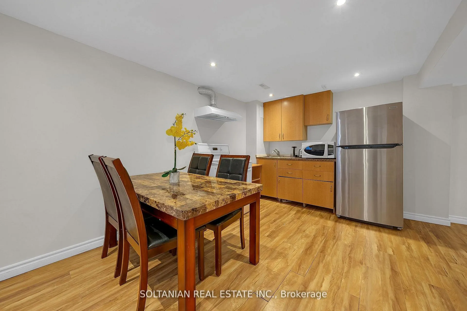 Photo 31 of 54 Braeburn Drive, Markham, Aileen-Willowbrook — HOMEH