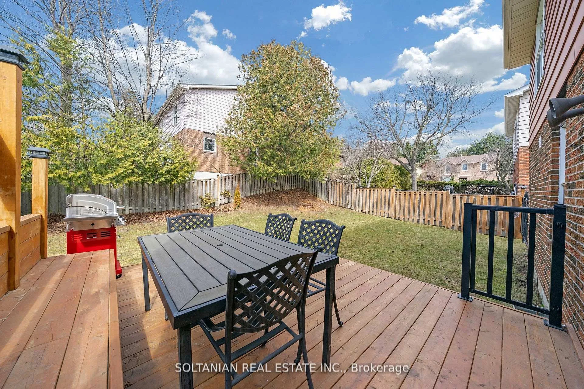 Photo 42 of 54 Braeburn Drive, Markham, Aileen-Willowbrook — HOMEH