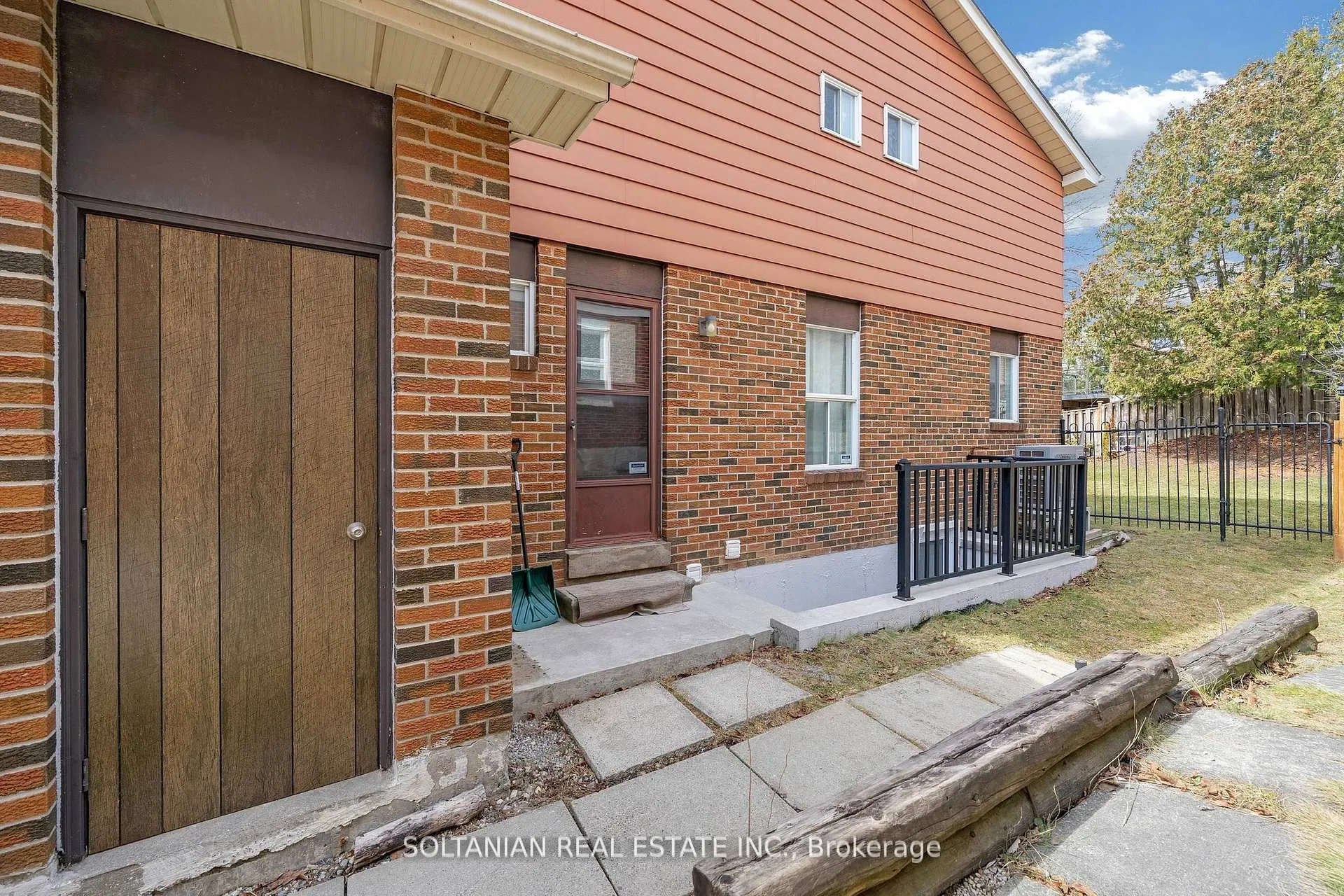 Photo 44 of 54 Braeburn Drive, Markham, Aileen-Willowbrook — HOMEH