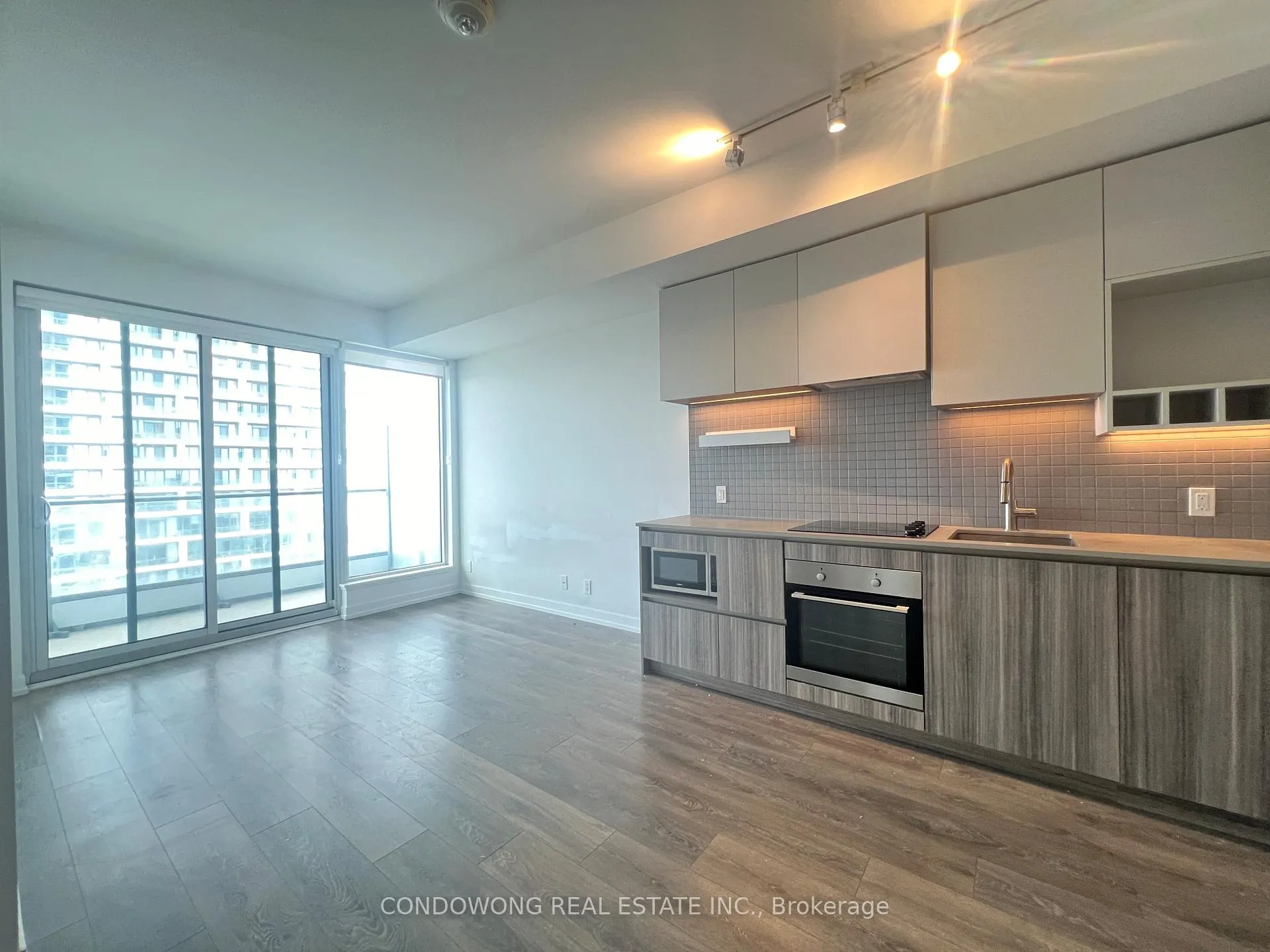 Photo 1 of Unit 3101, 5 Buttermill Avenue, Vaughan, Vaughan Corporate Centre — HOMEH