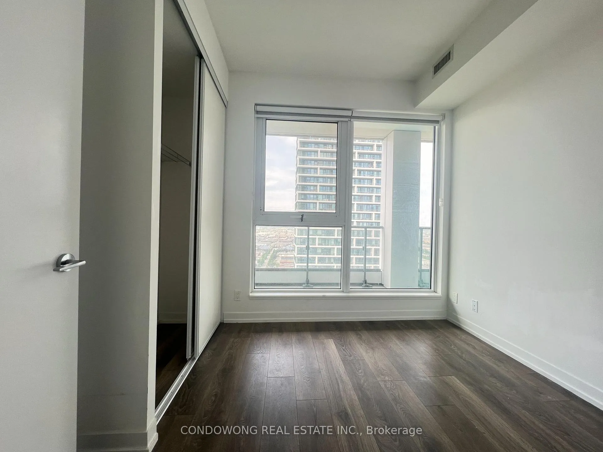 Photo 8 of Unit 3101, 5 Buttermill Avenue, Vaughan, Vaughan Corporate Centre — HOMEH